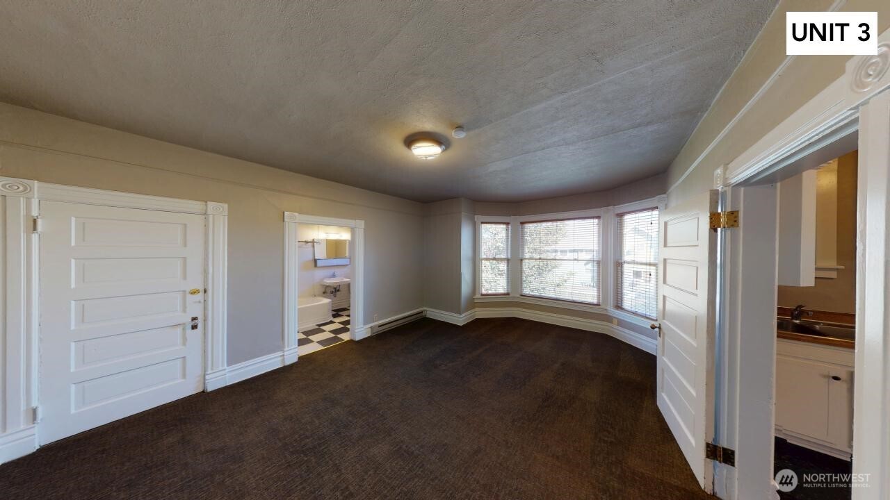 309 E Birch Street Property Photo 28