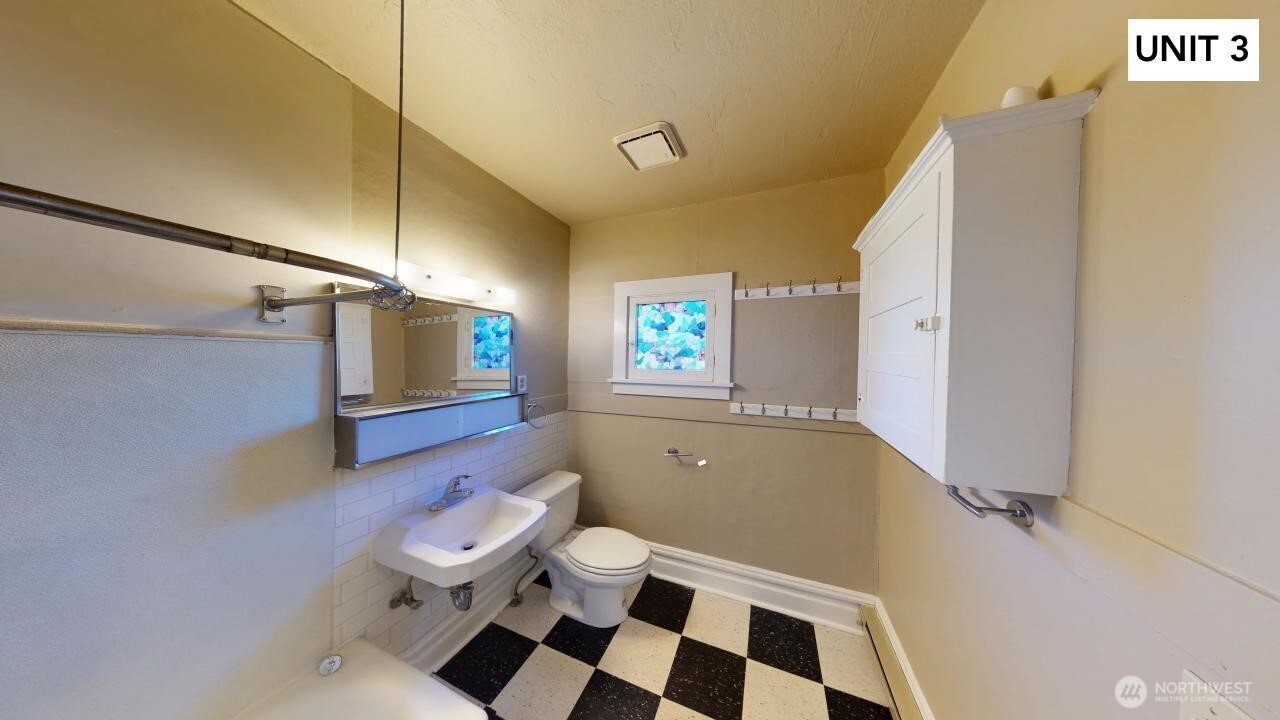 309 E Birch Street Property Photo 30