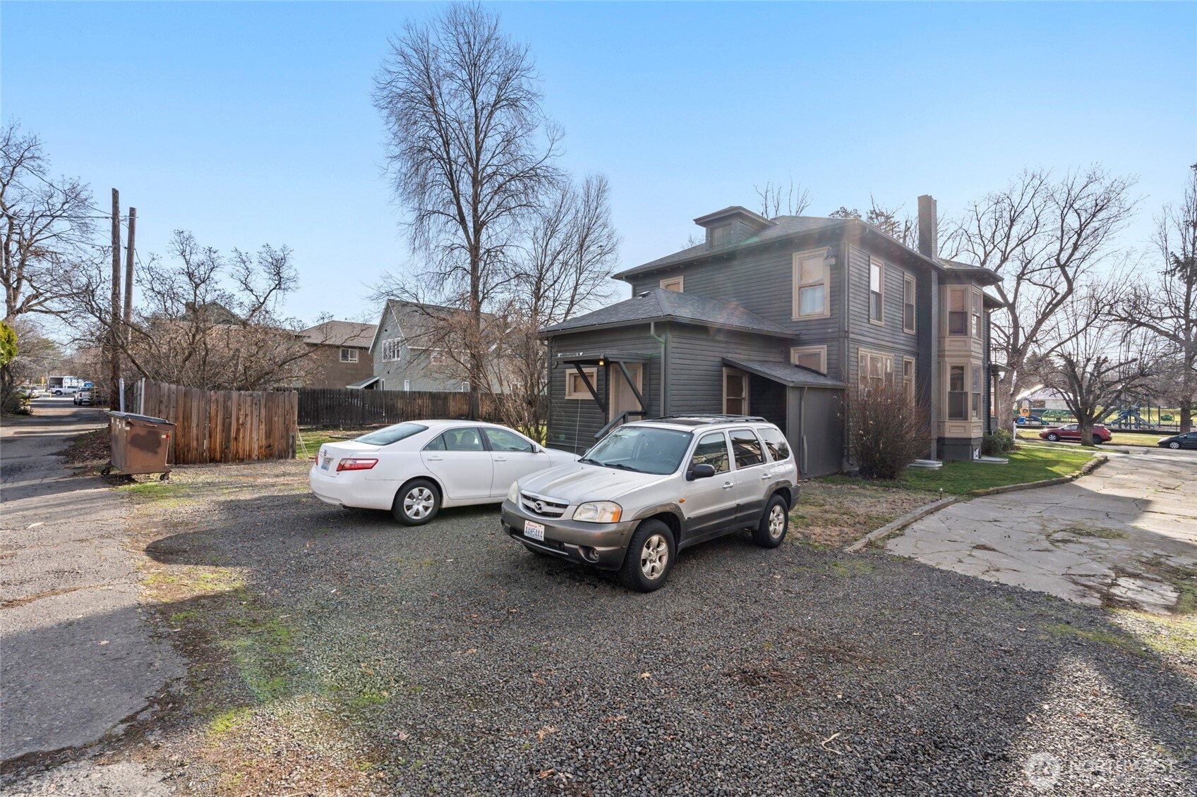 309 E Birch Street Property Photo 38