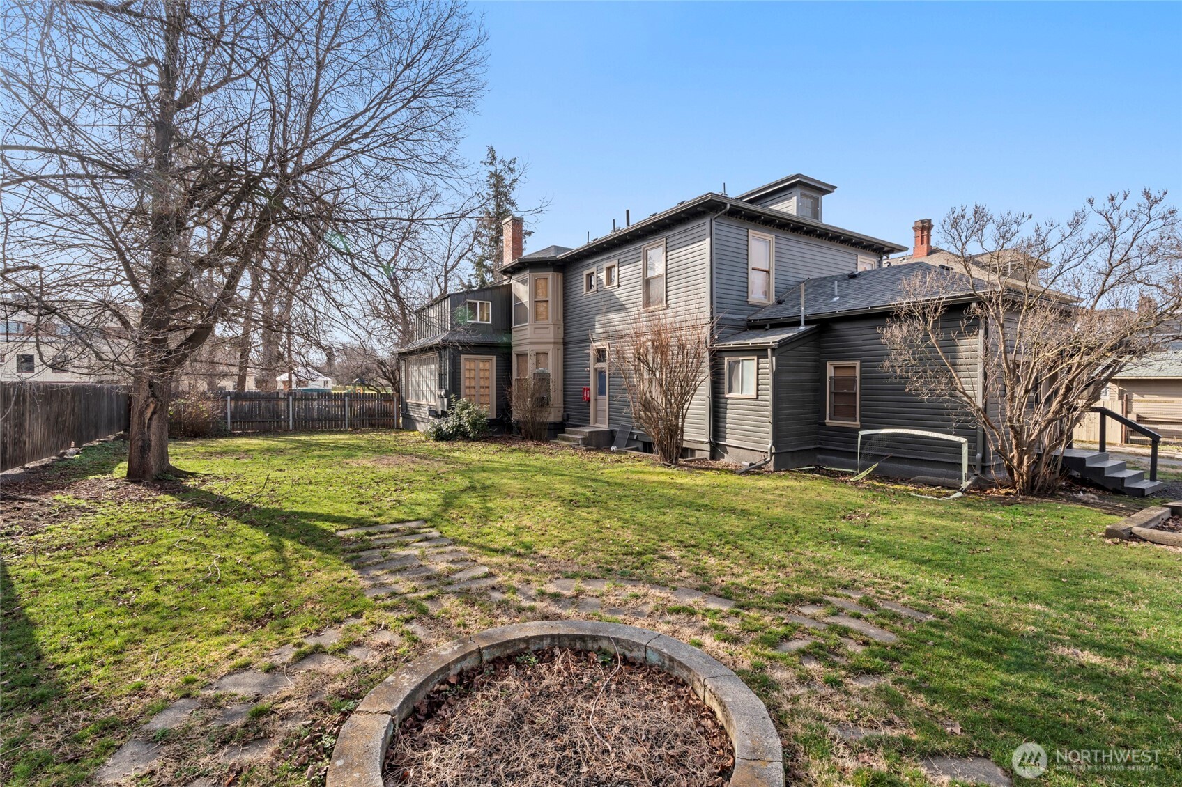 309 E Birch Street Property Photo 40