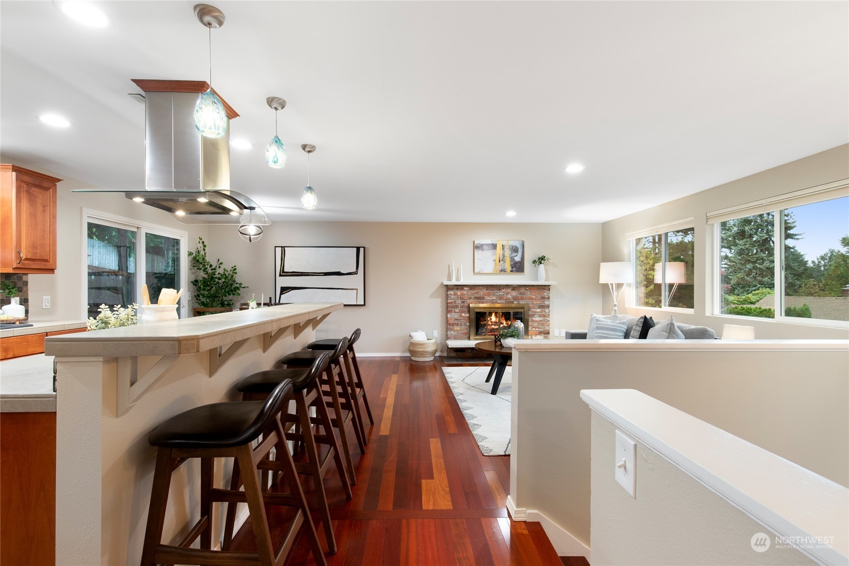 20213 54th Place Property Photo 3