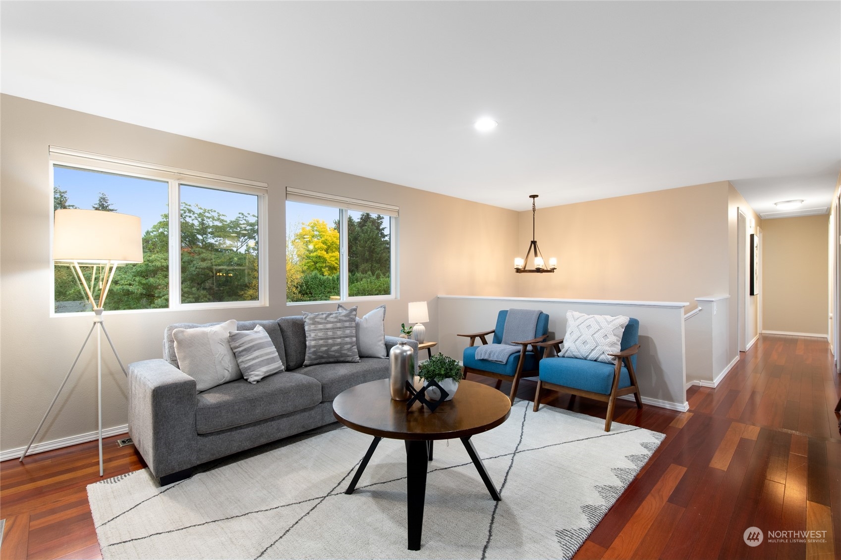 20213 54th Place Property Photo 4