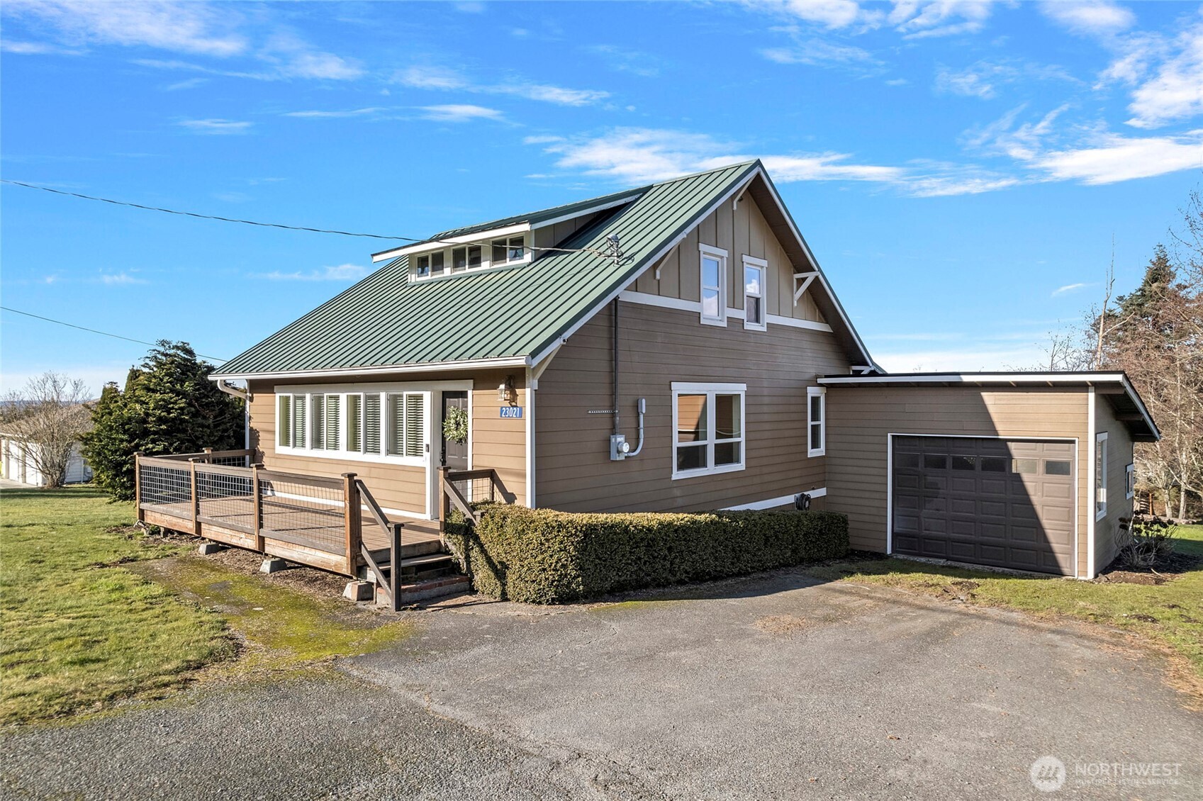 23021 Buchanan Street Property Photo