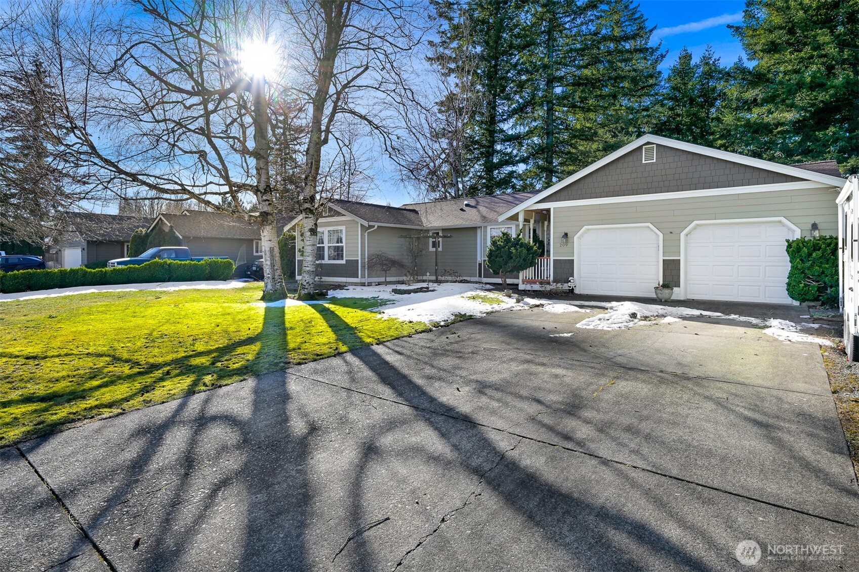209 Oakdale Drive Property Photo