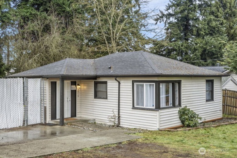 6310 Berkshire Drive Property Photo