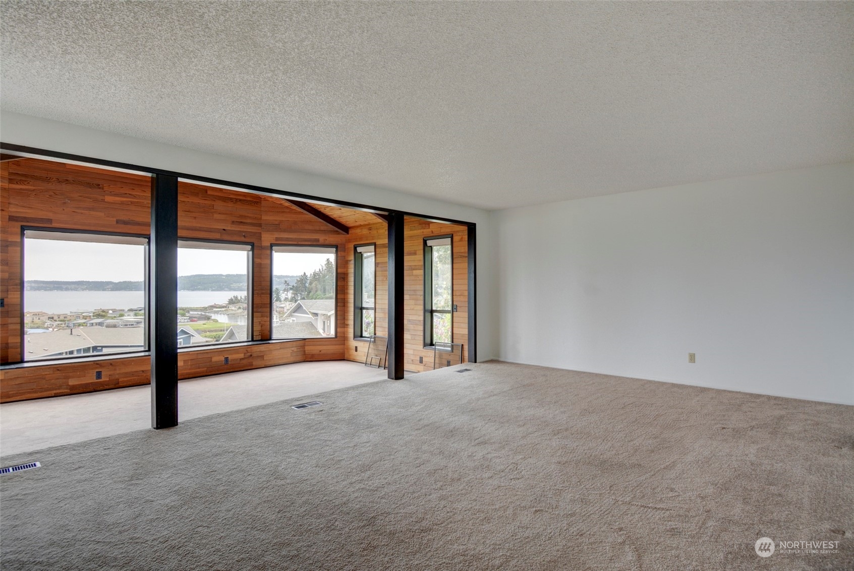 2296 Mariner Beach Drive Property Photo 7