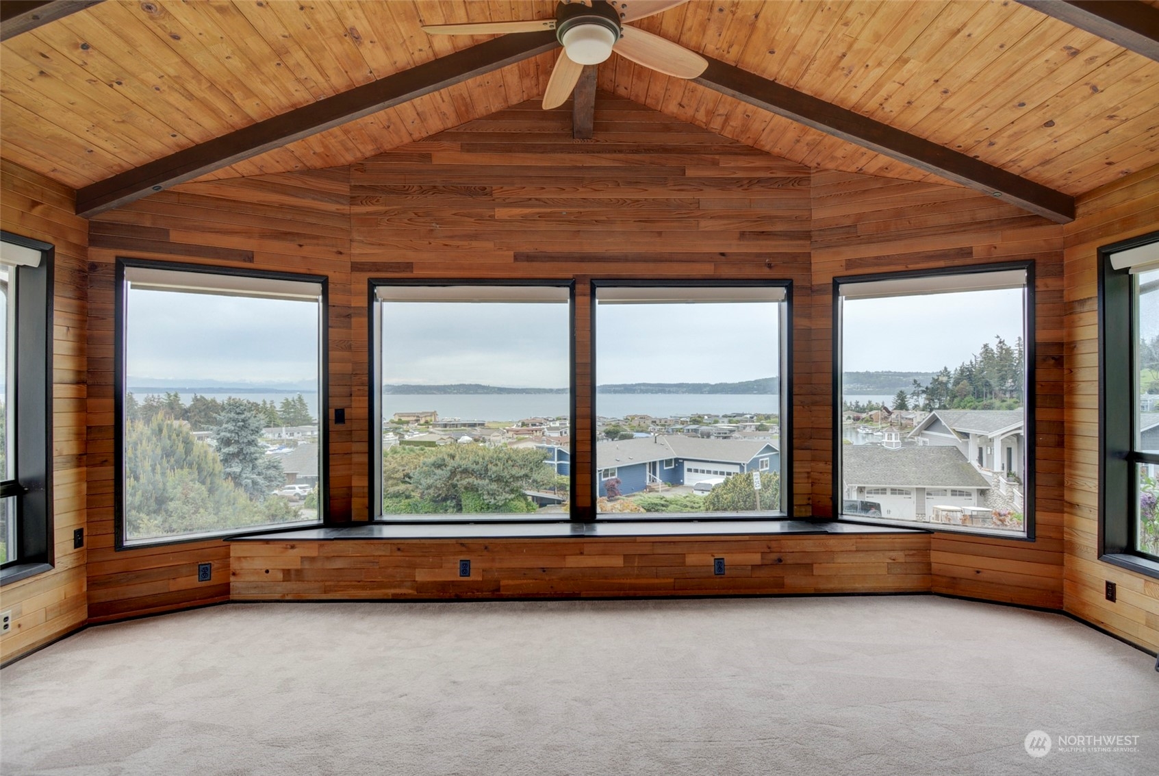 2296 Mariner Beach Drive Property Photo 9