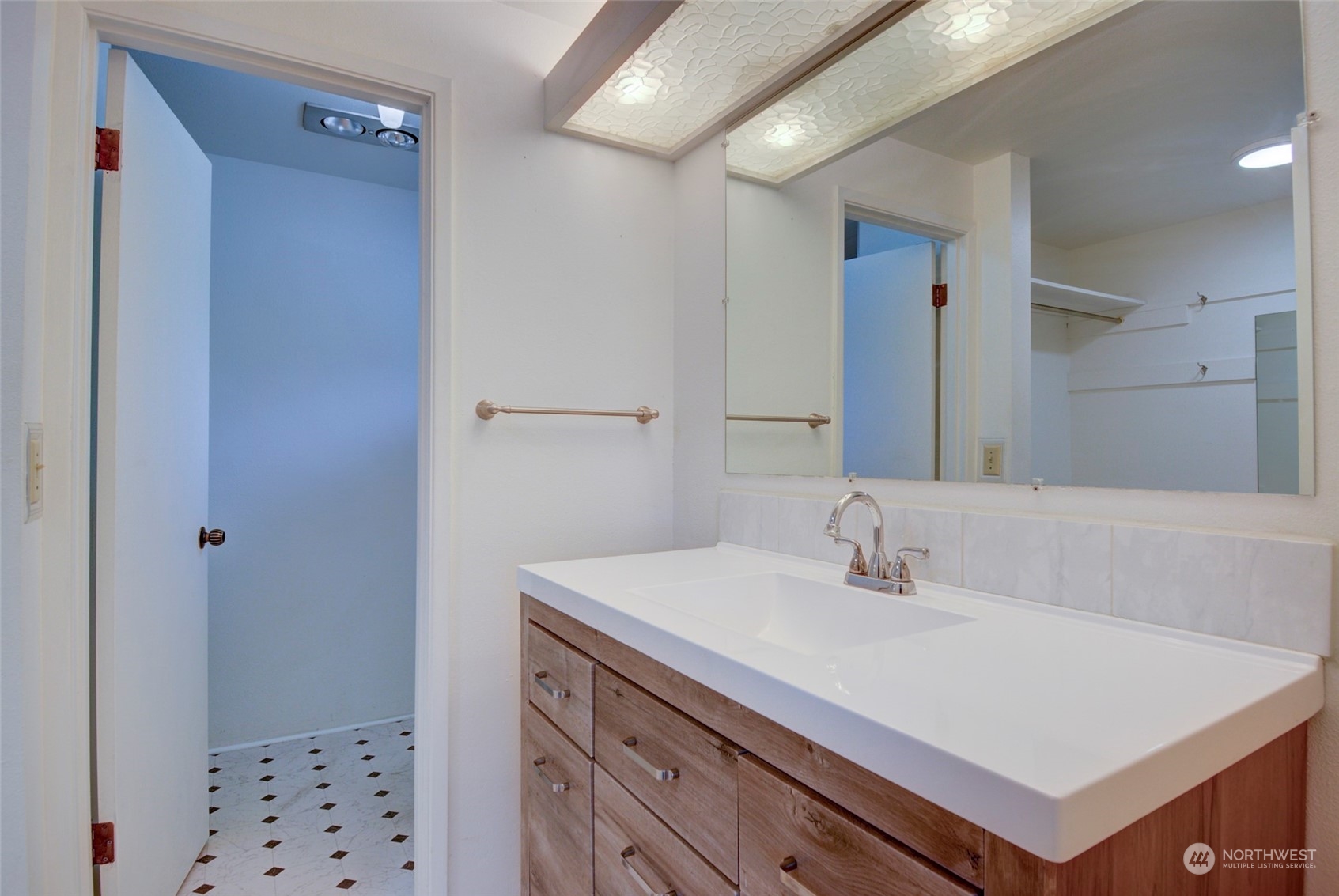 2296 Mariner Beach Drive Property Photo 20