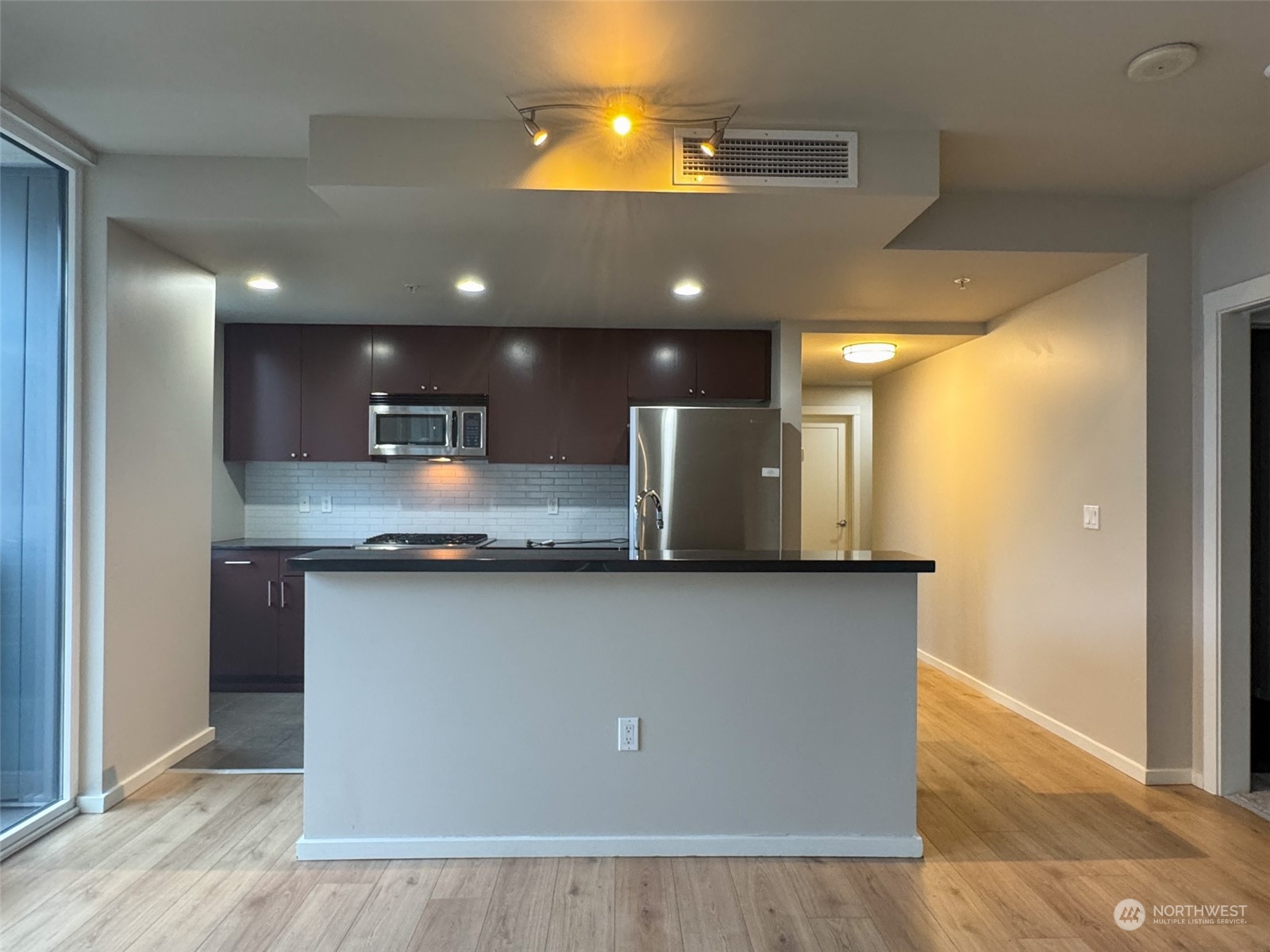 76 Cedar Street 808 Property Photo 16
