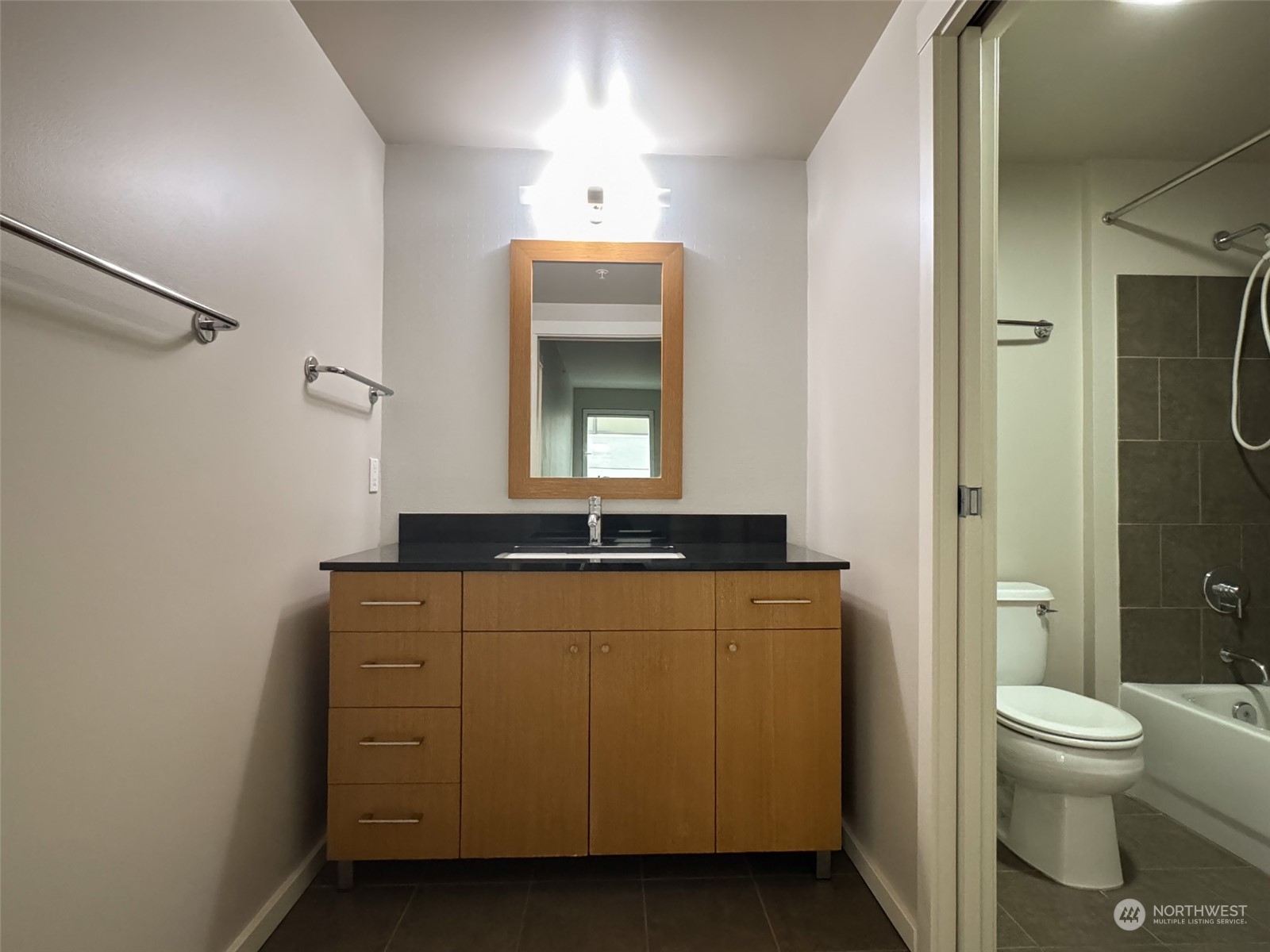 76 Cedar Street 808 Property Photo 19