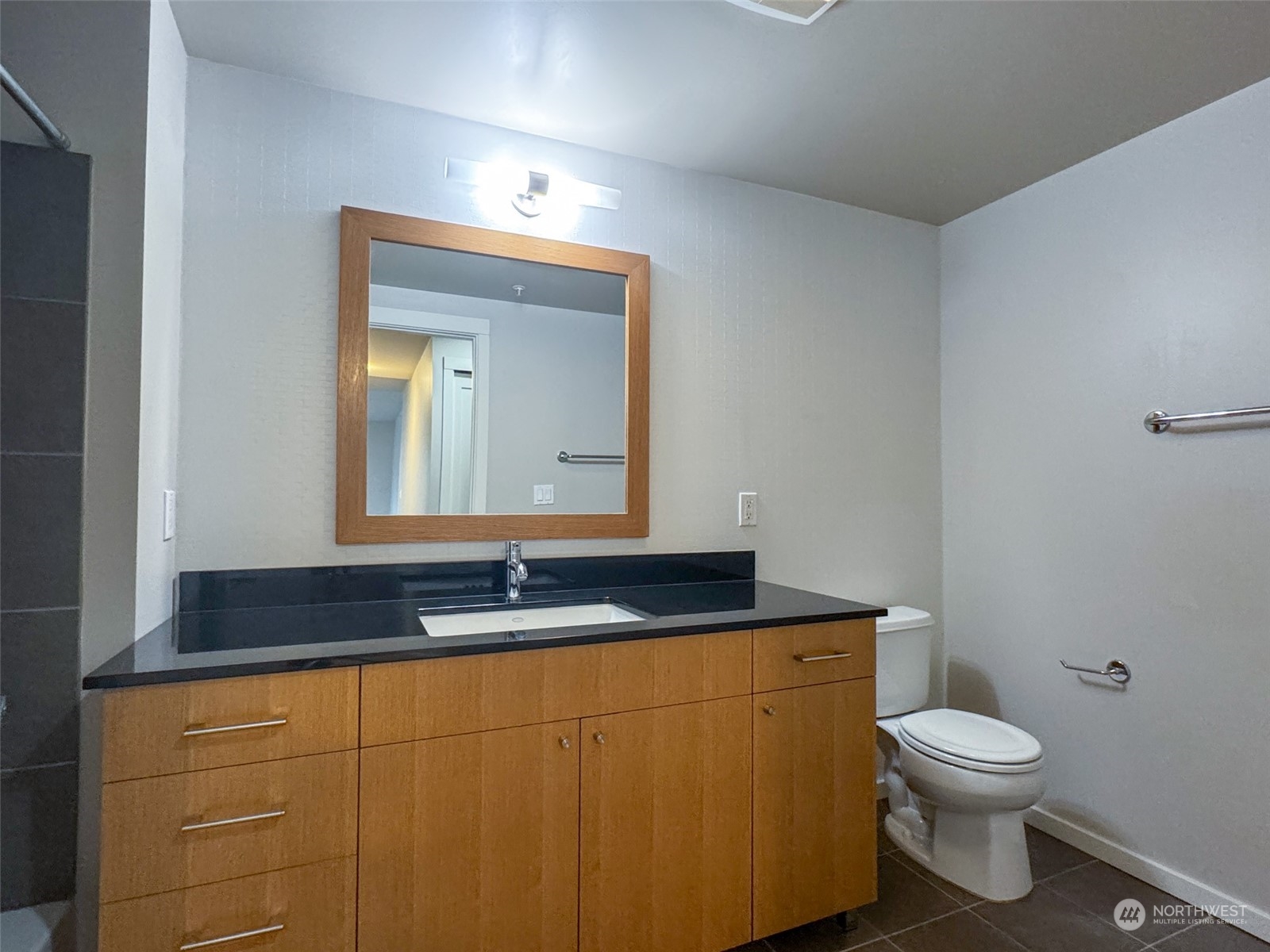 76 Cedar Street 808 Property Photo 20
