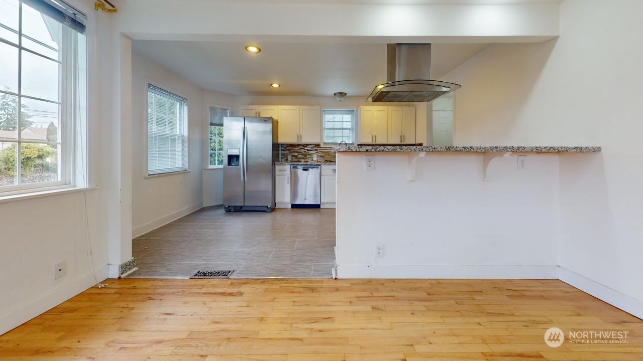 6401 Tacoma Avenue Property Photo 4