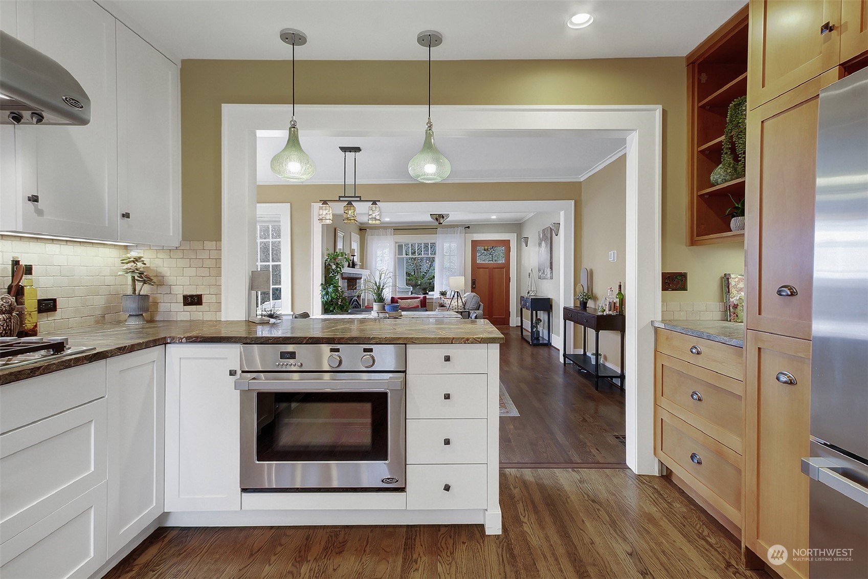 3906 Burke Avenue Property Photo 17