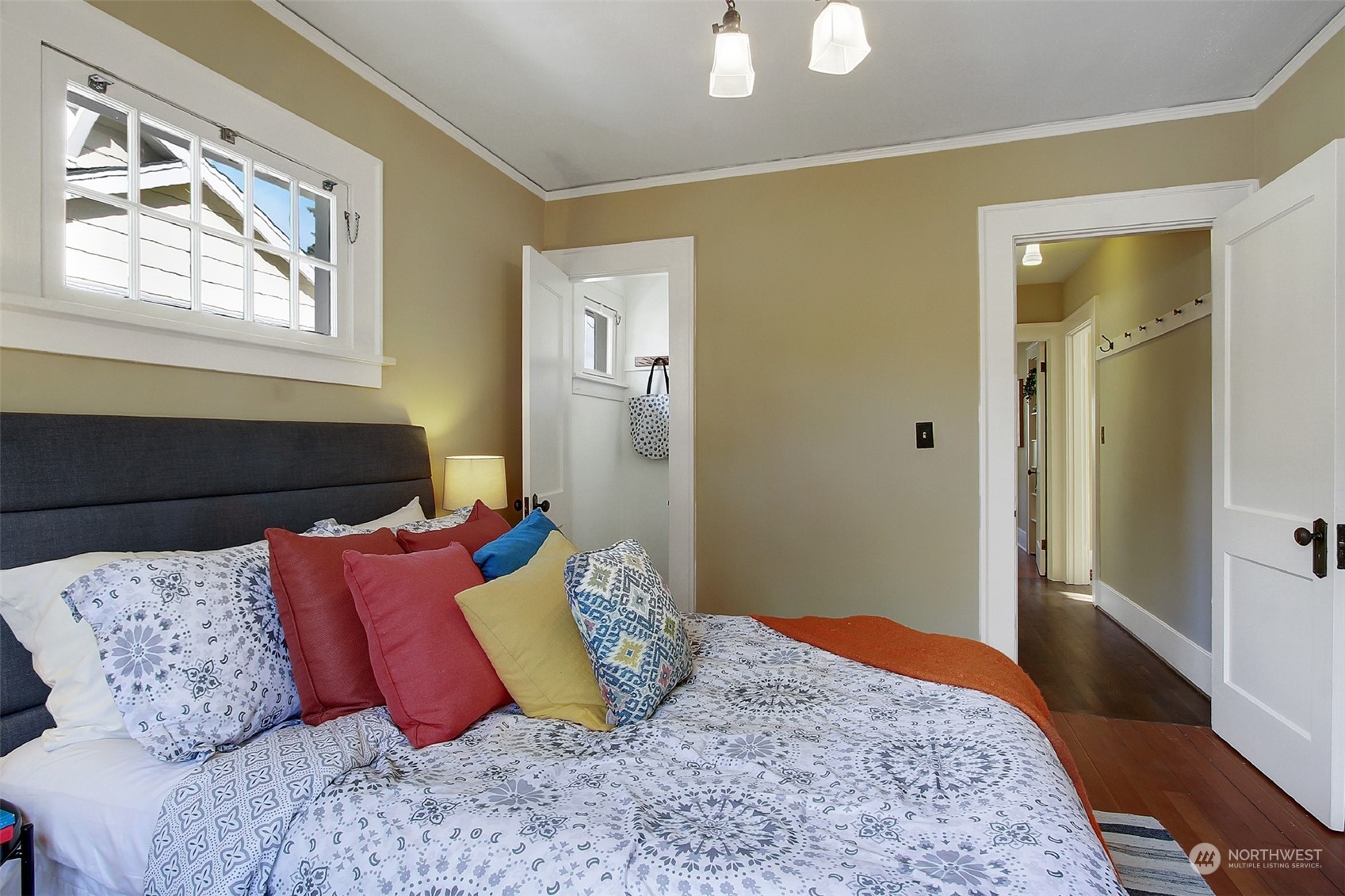 3906 Burke Avenue Property Photo 25