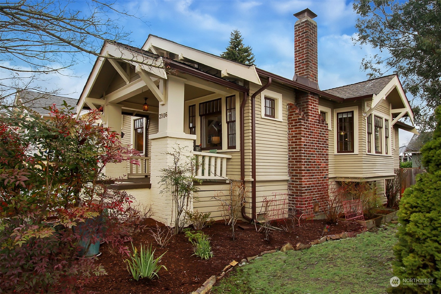 3906 Burke Avenue Property Photo 35