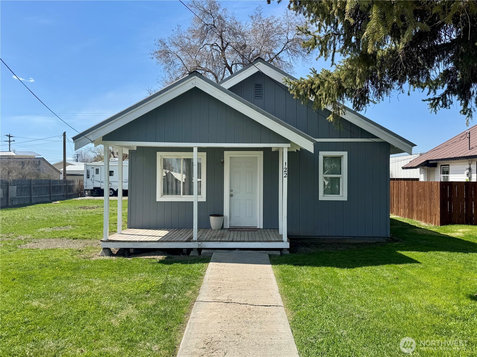 122 S Mansfield Boulevard Property Photo 1