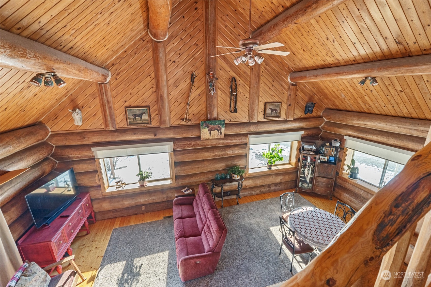 1427 N Chapin Road Property Photo 10