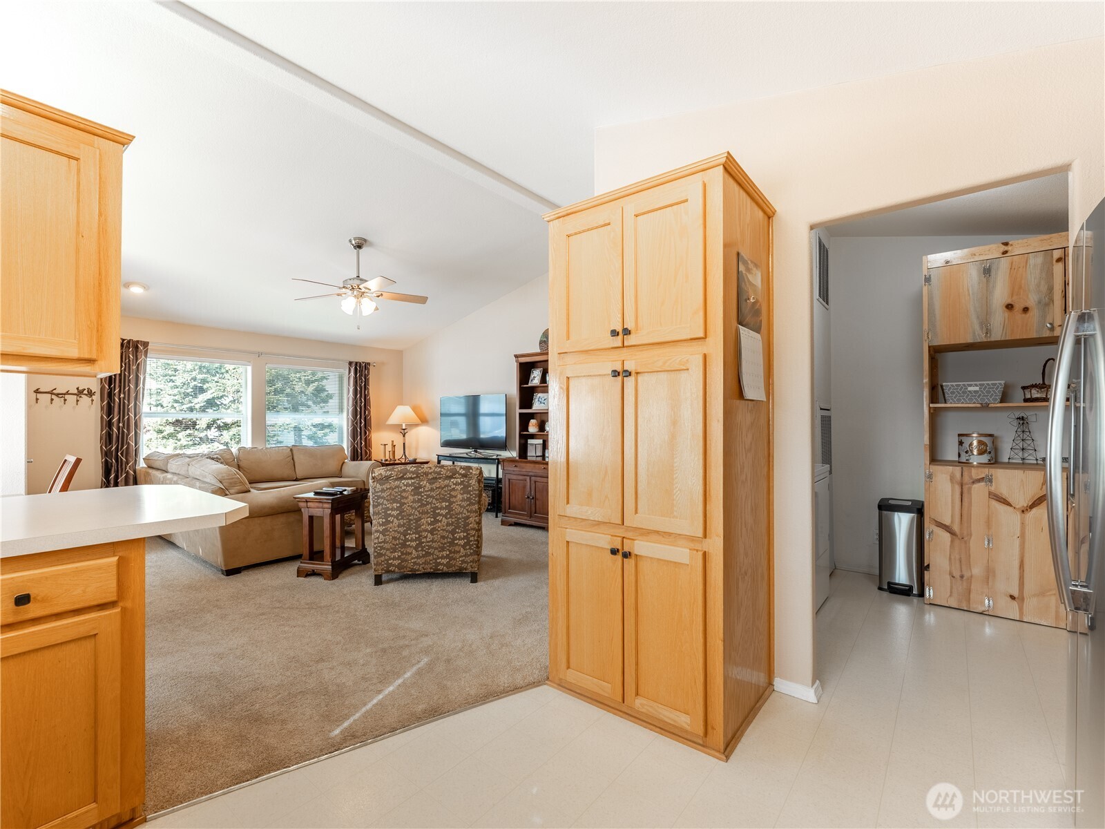 515 Country Lane Property Photo 11