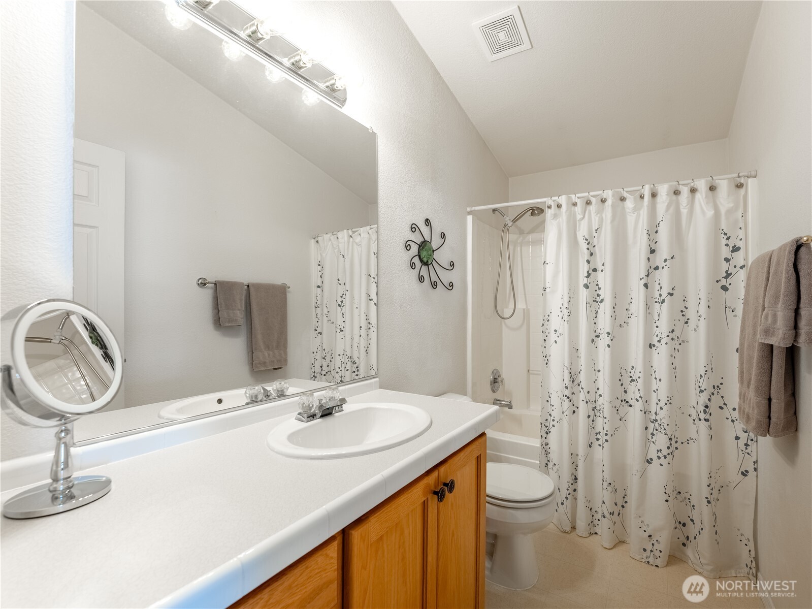 515 Country Lane Property Photo 26