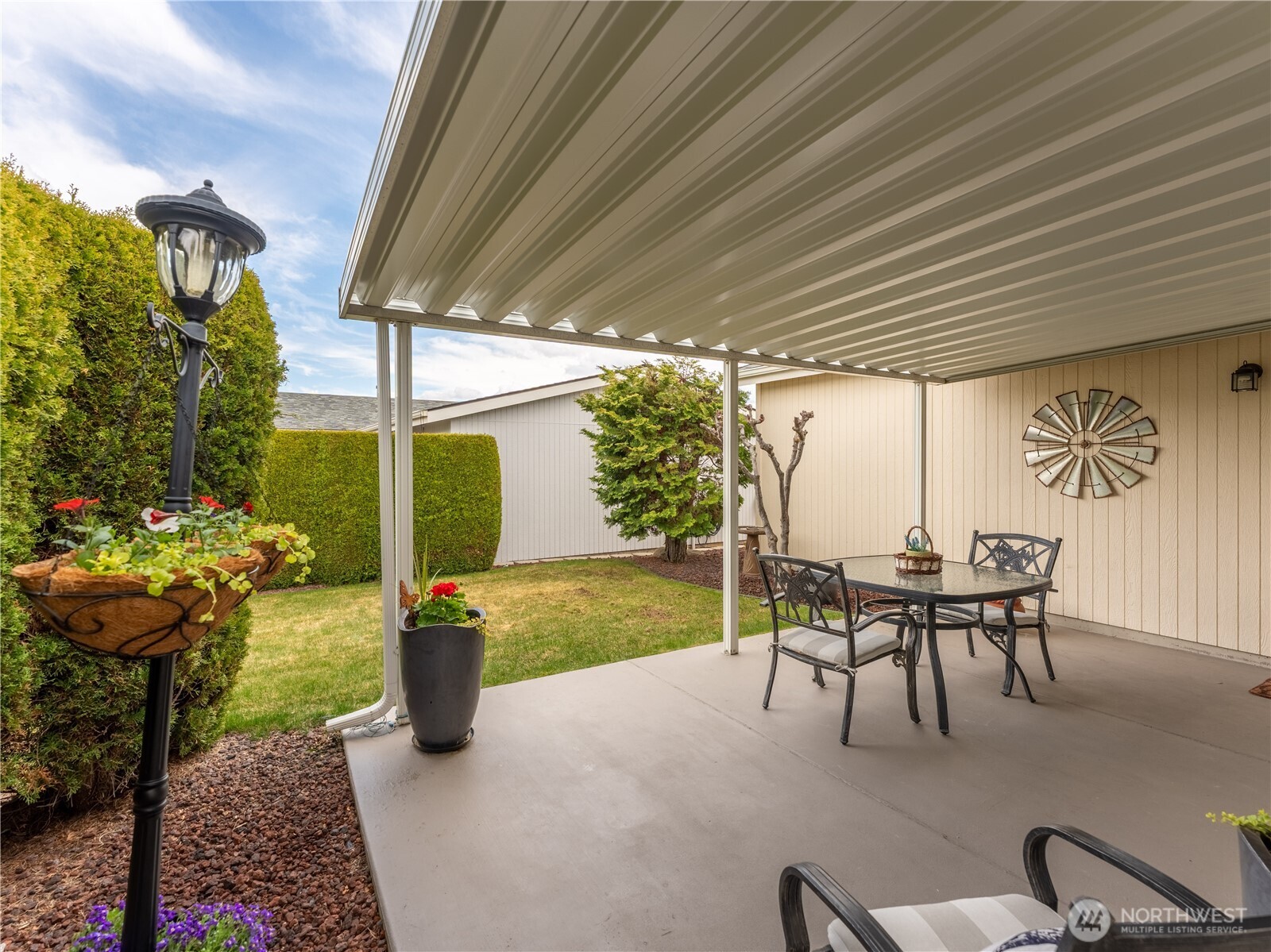 515 Country Lane Property Photo 33