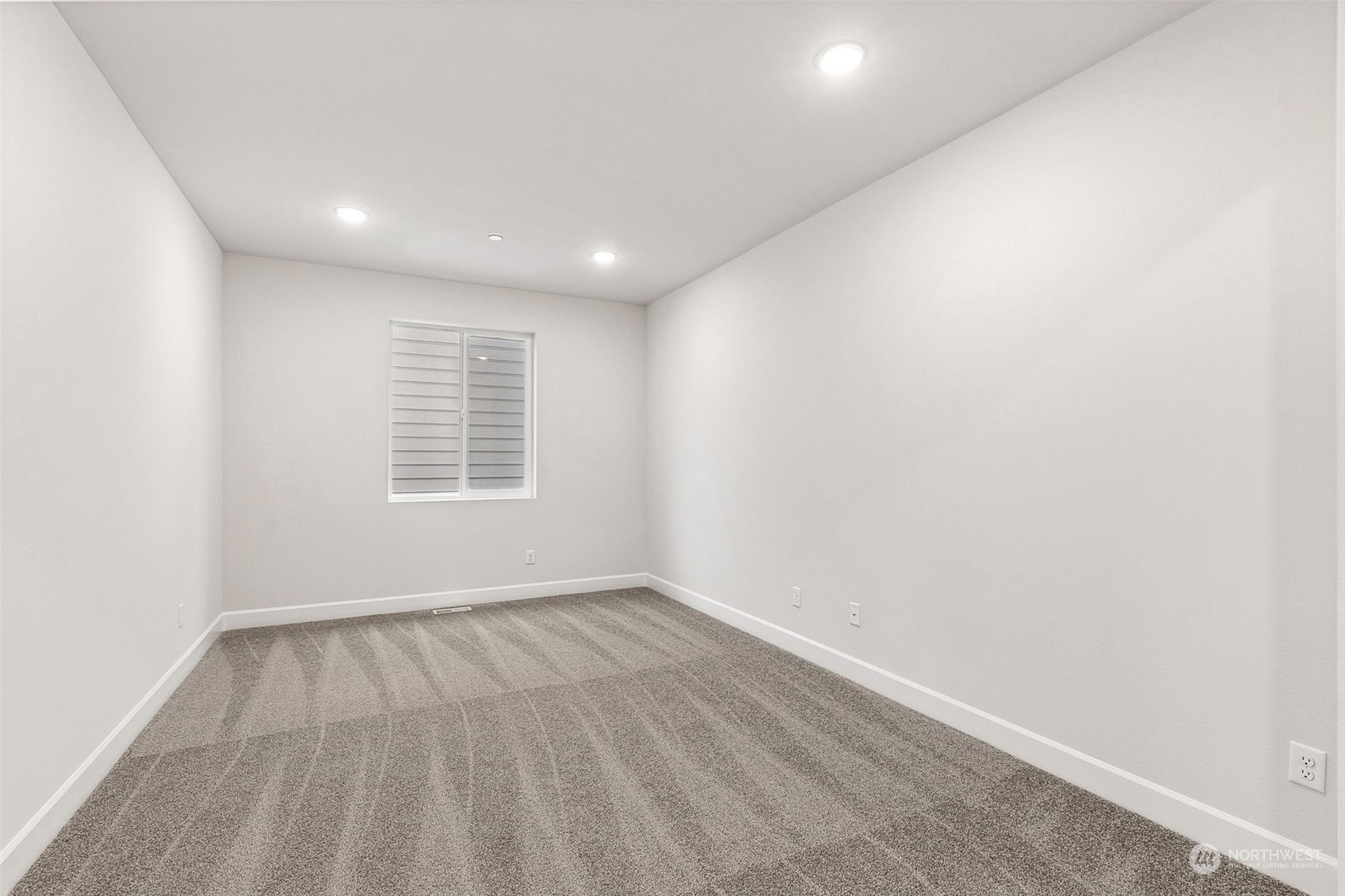 8765 75th Place 6 Property Photo 20