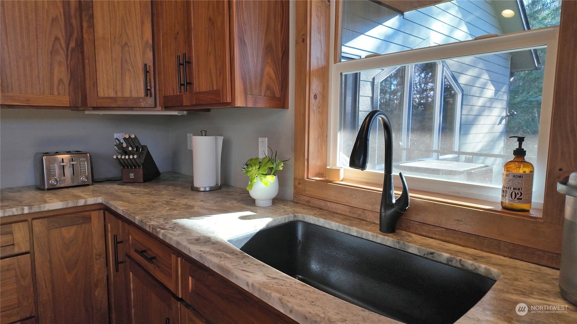 152 Glenview Lane Property Photo 15
