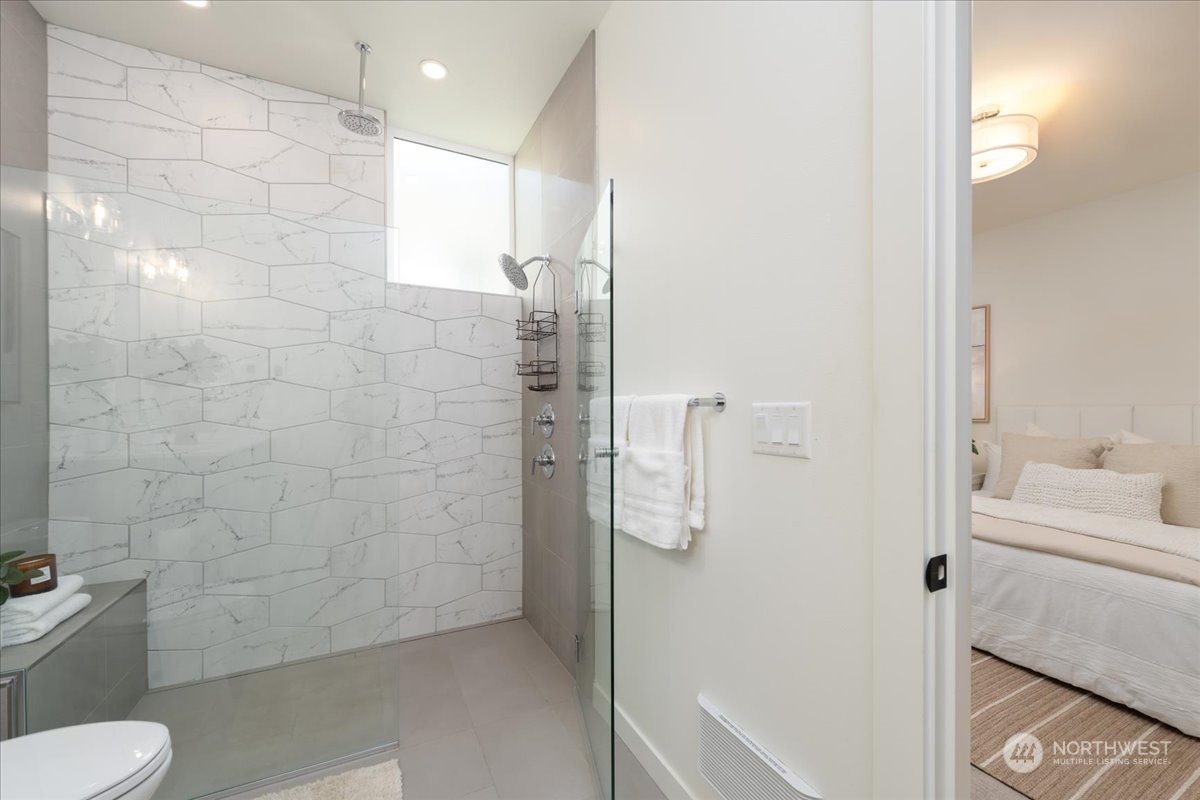 3920 Linden Avenue C Property Photo 26