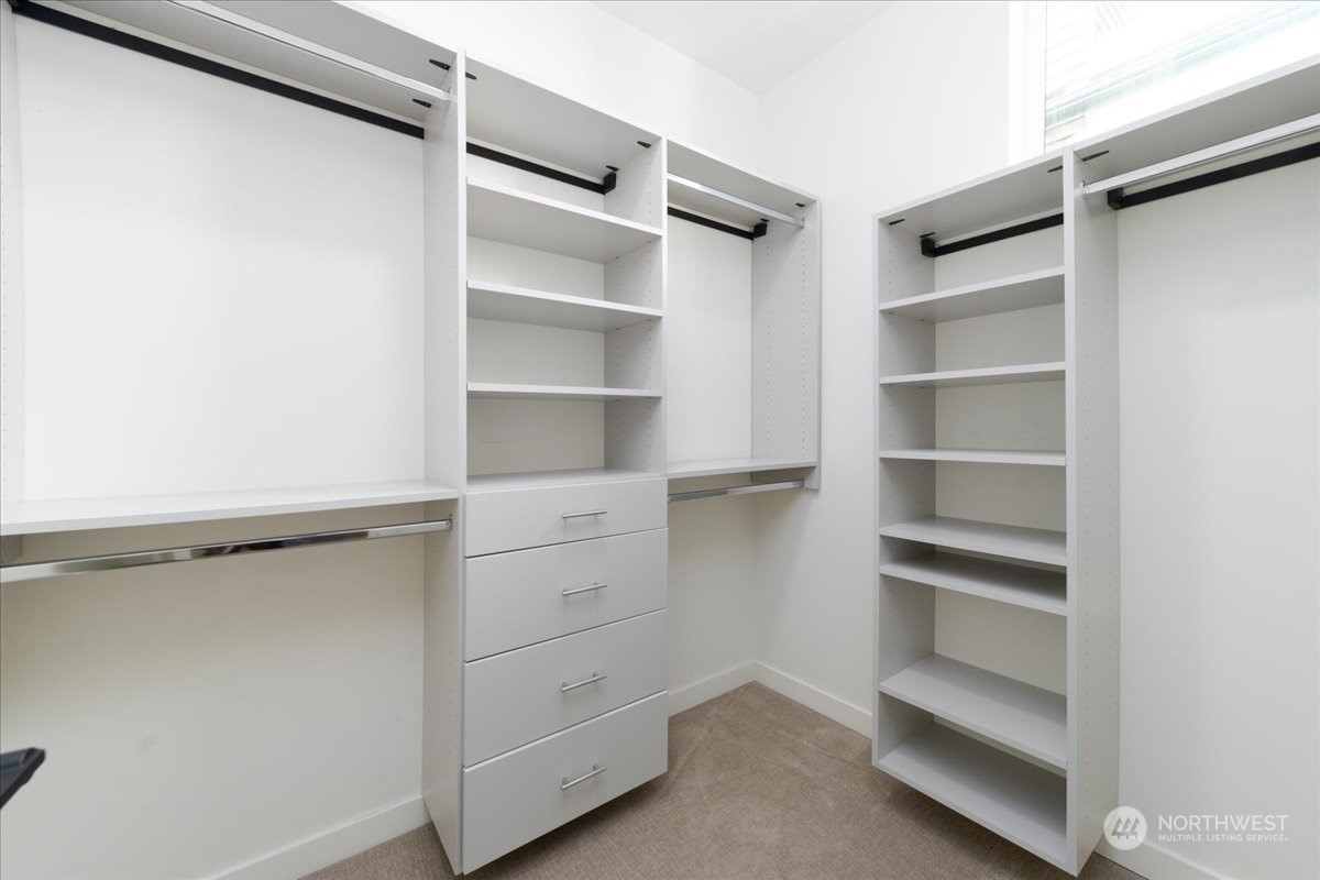 3920 Linden Avenue C Property Photo 27