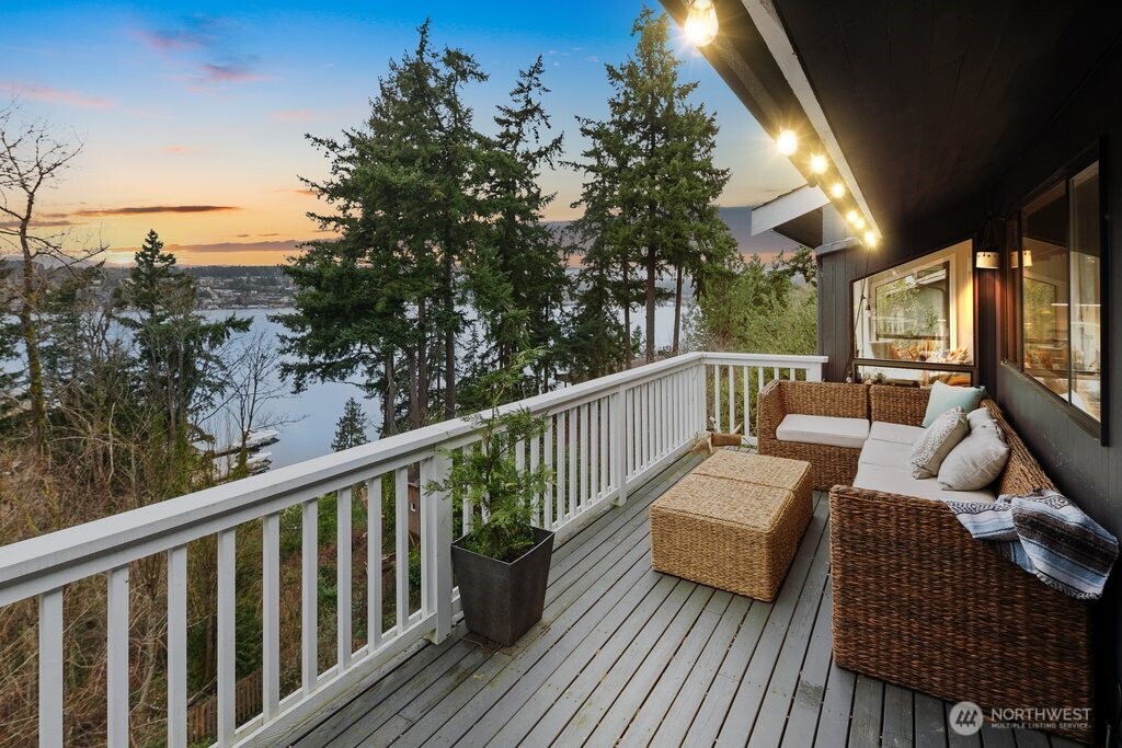 15037 61st Place Property Photo