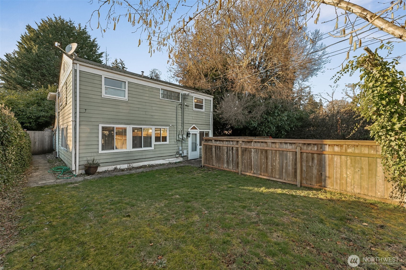 9821 Dekoven Drive A & B Property Photo 3