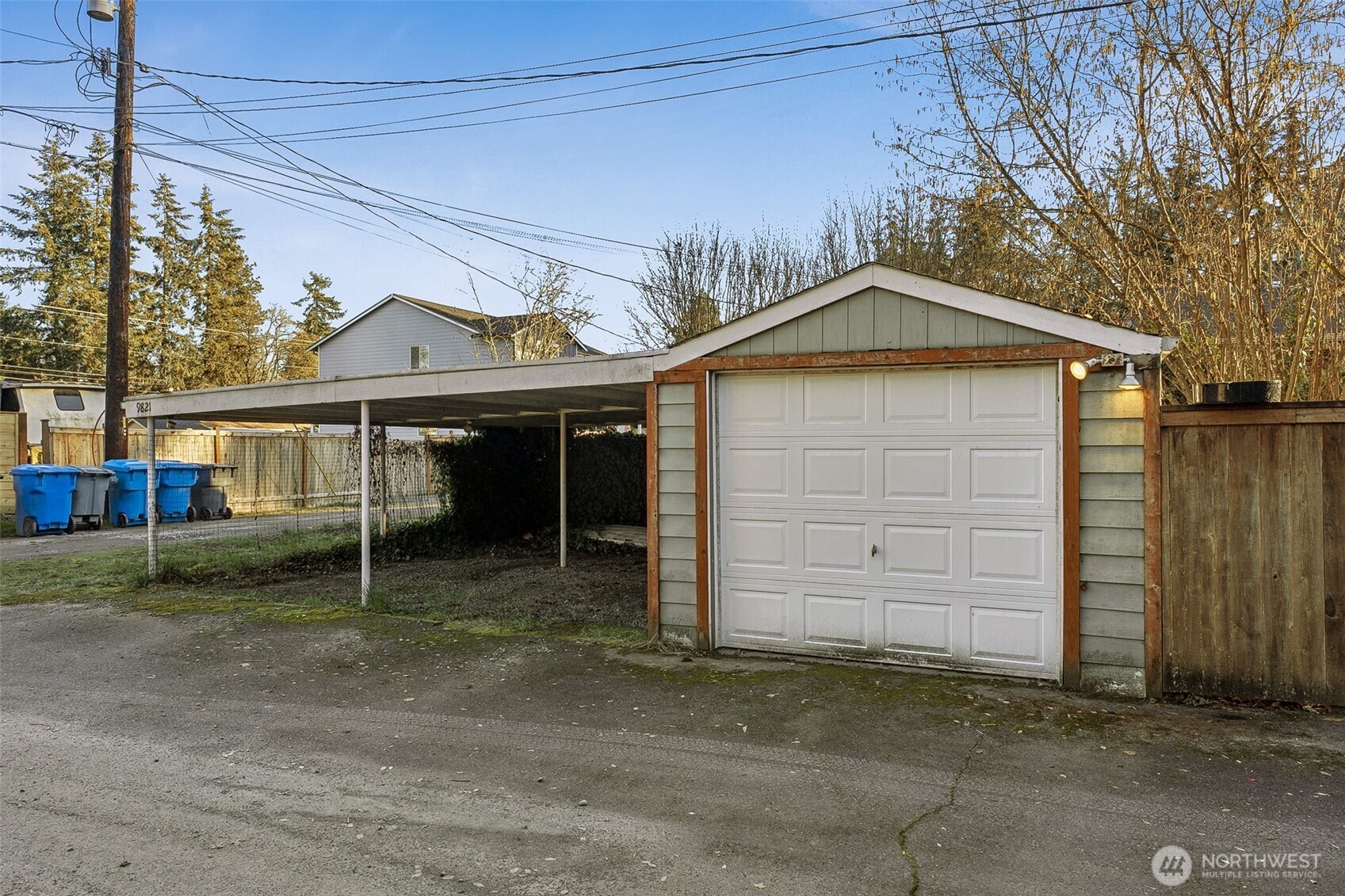 9821 Dekoven Drive A & B Property Photo 5