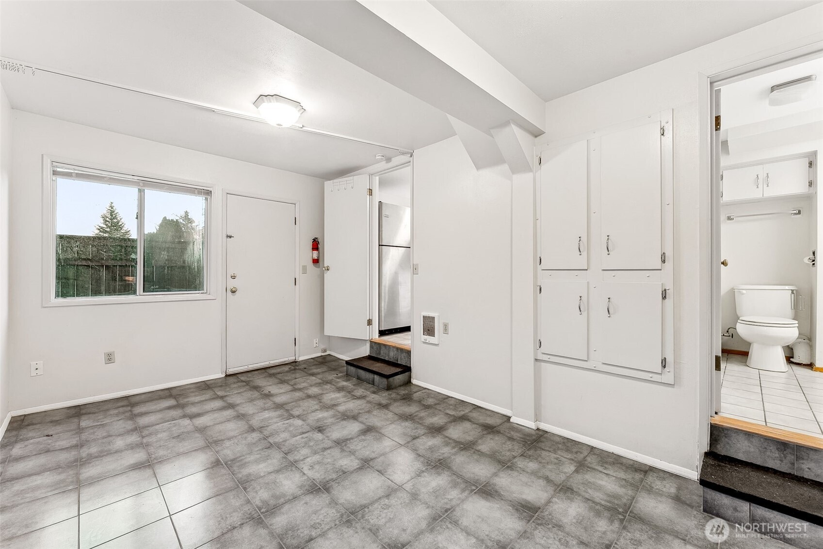9821 Dekoven Drive A & B Property Photo 7