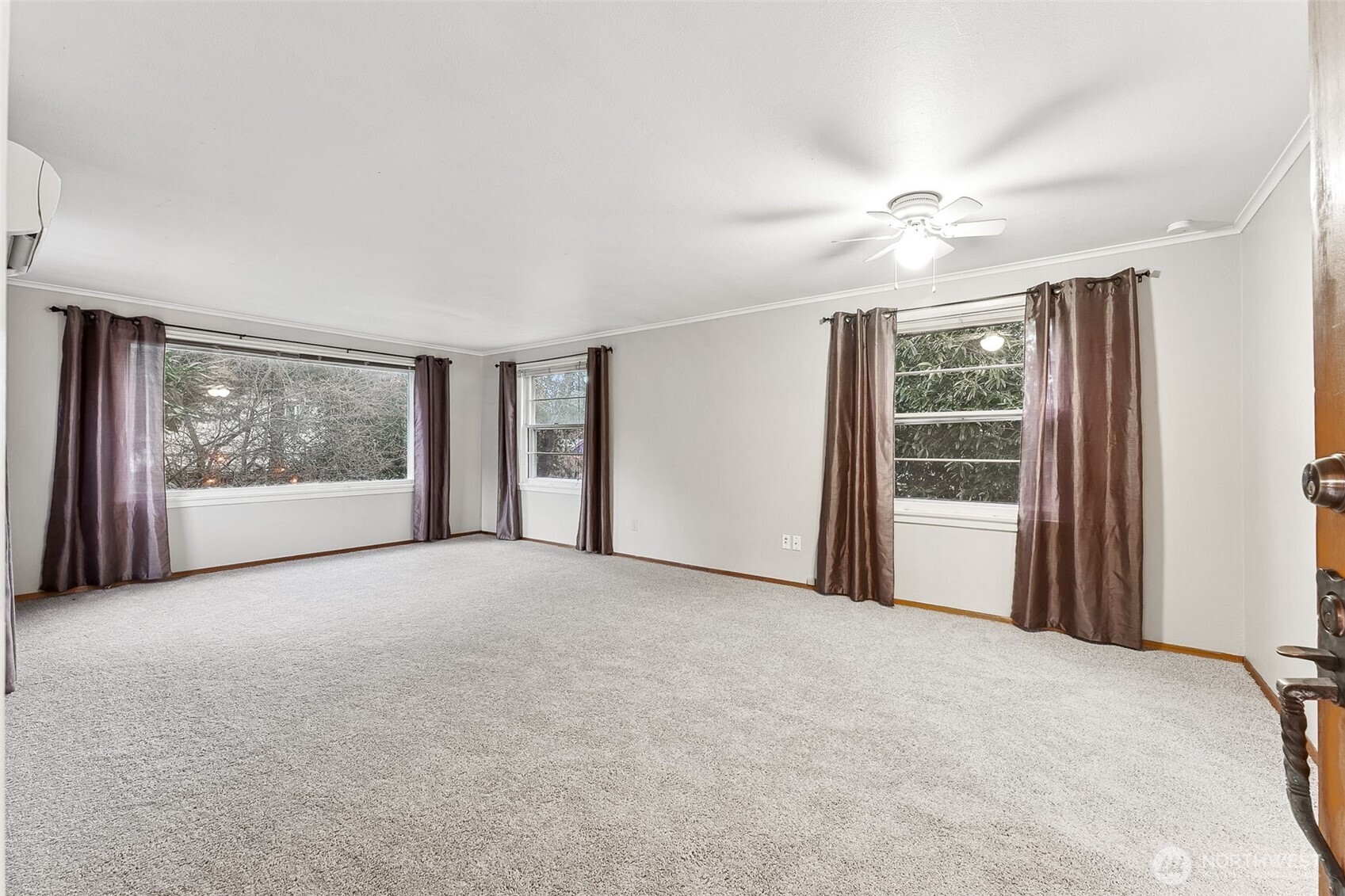 9821 Dekoven Drive A & B Property Photo 17