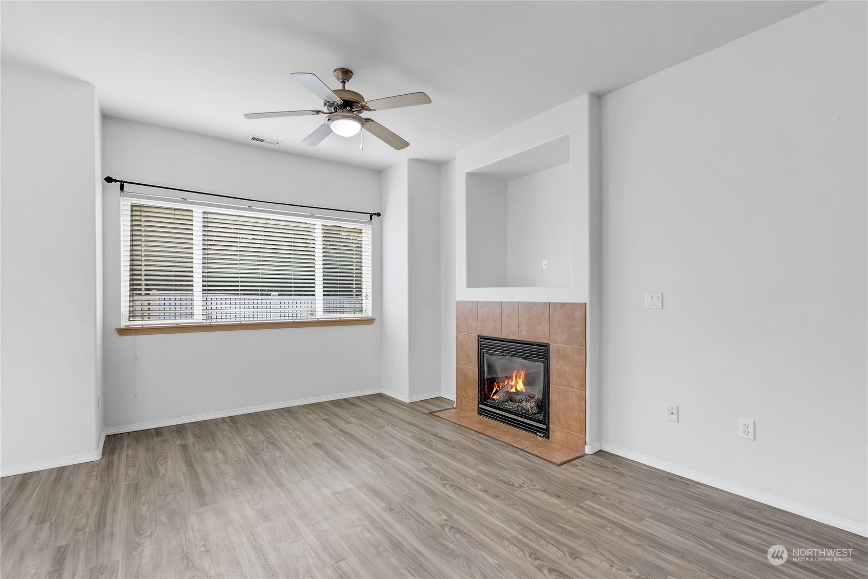 6528 127th Street Ct Property Photo 6