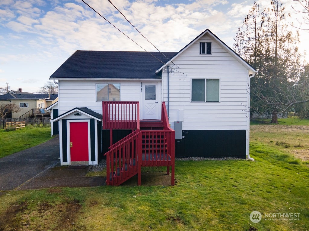1117 W Cushing Street Property Photo