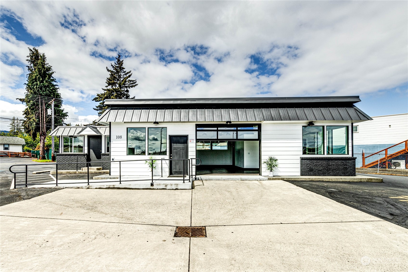 108 S Race Street Property Photo