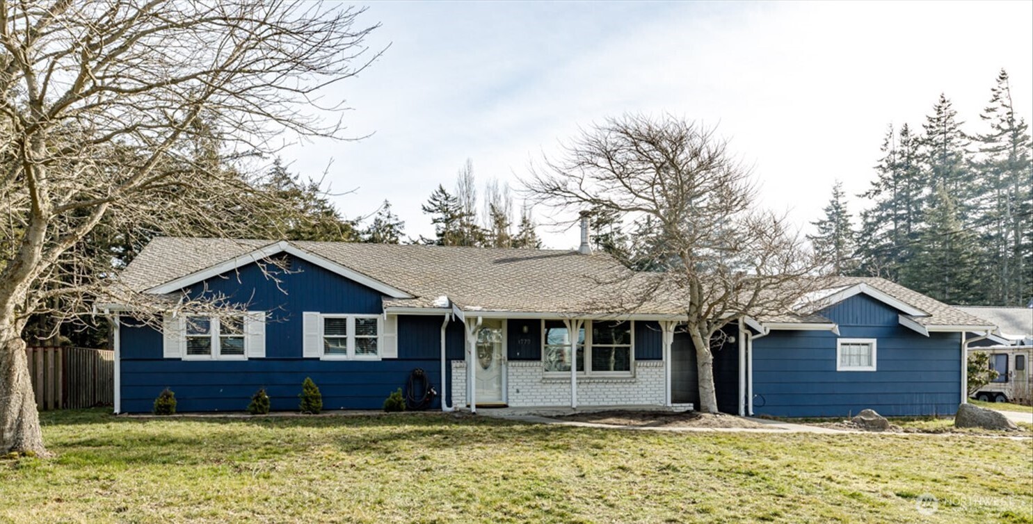 1970 Island View Road Property Photo