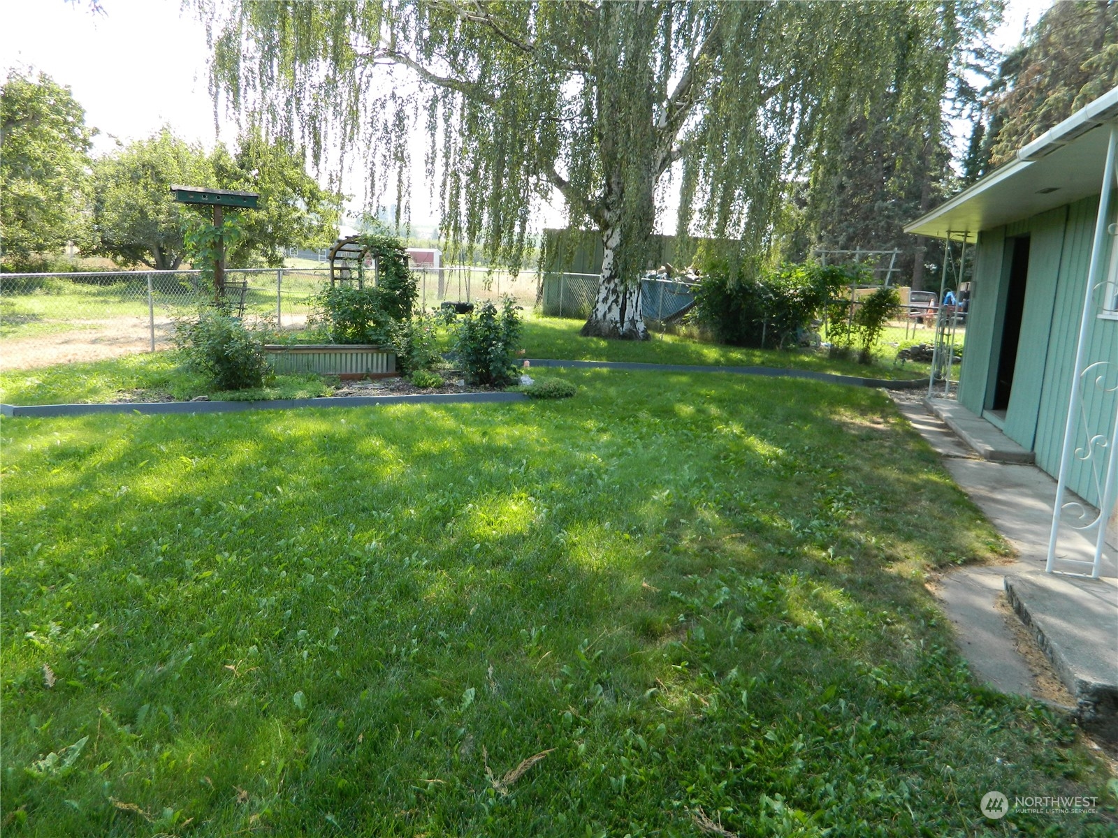 31660 Highway 97 Property Photo 5