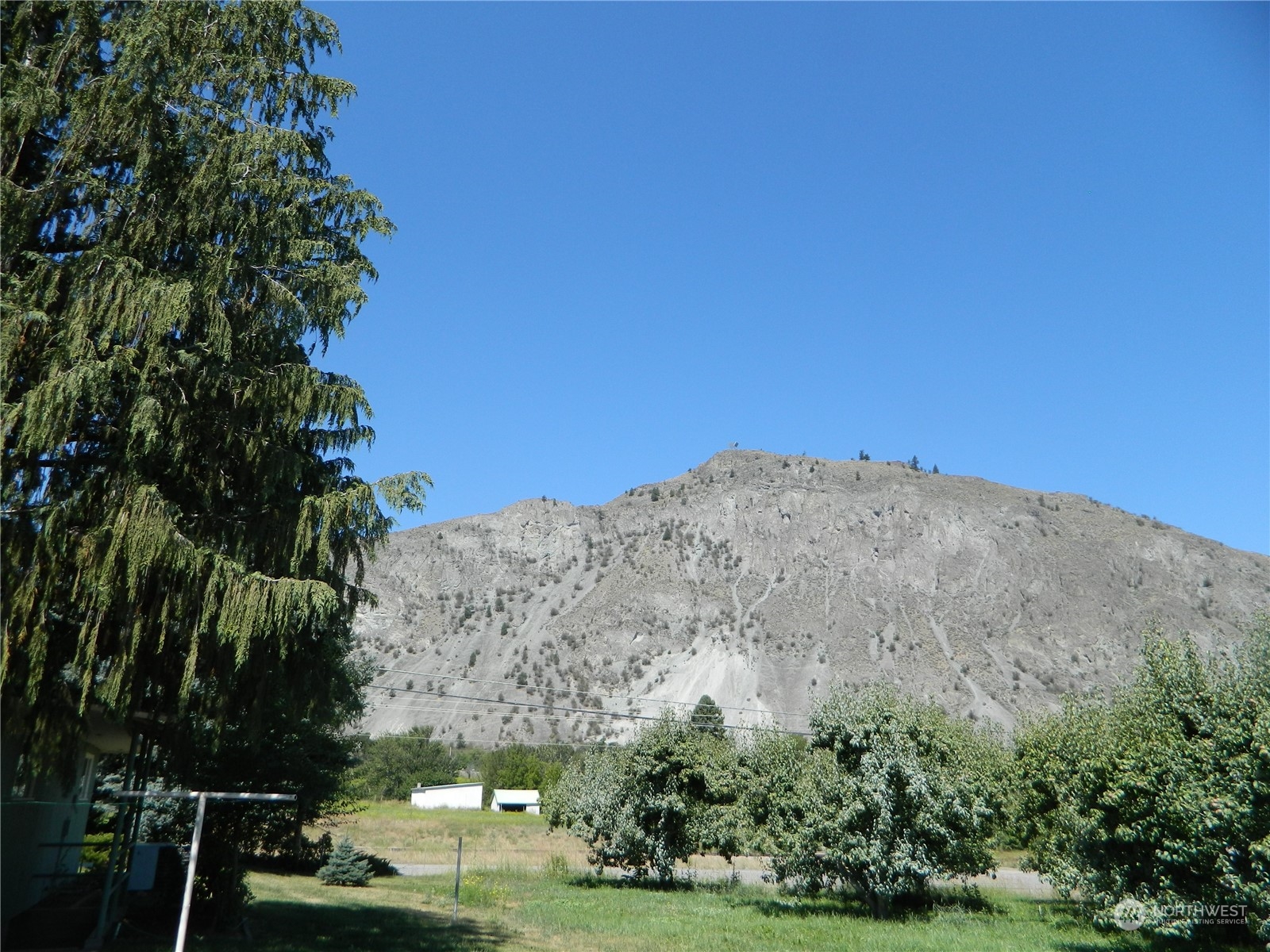 31660 Highway 97 Property Photo 11