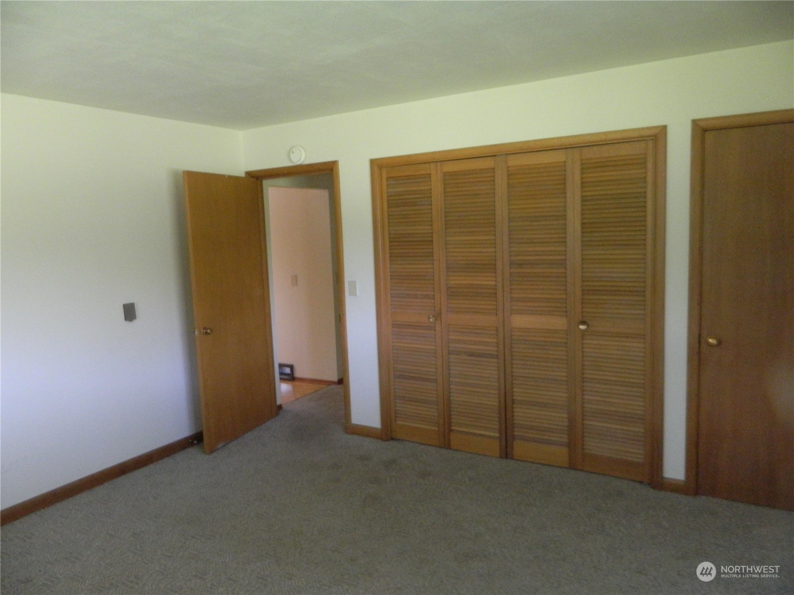 31660 Highway 97 Property Photo 26