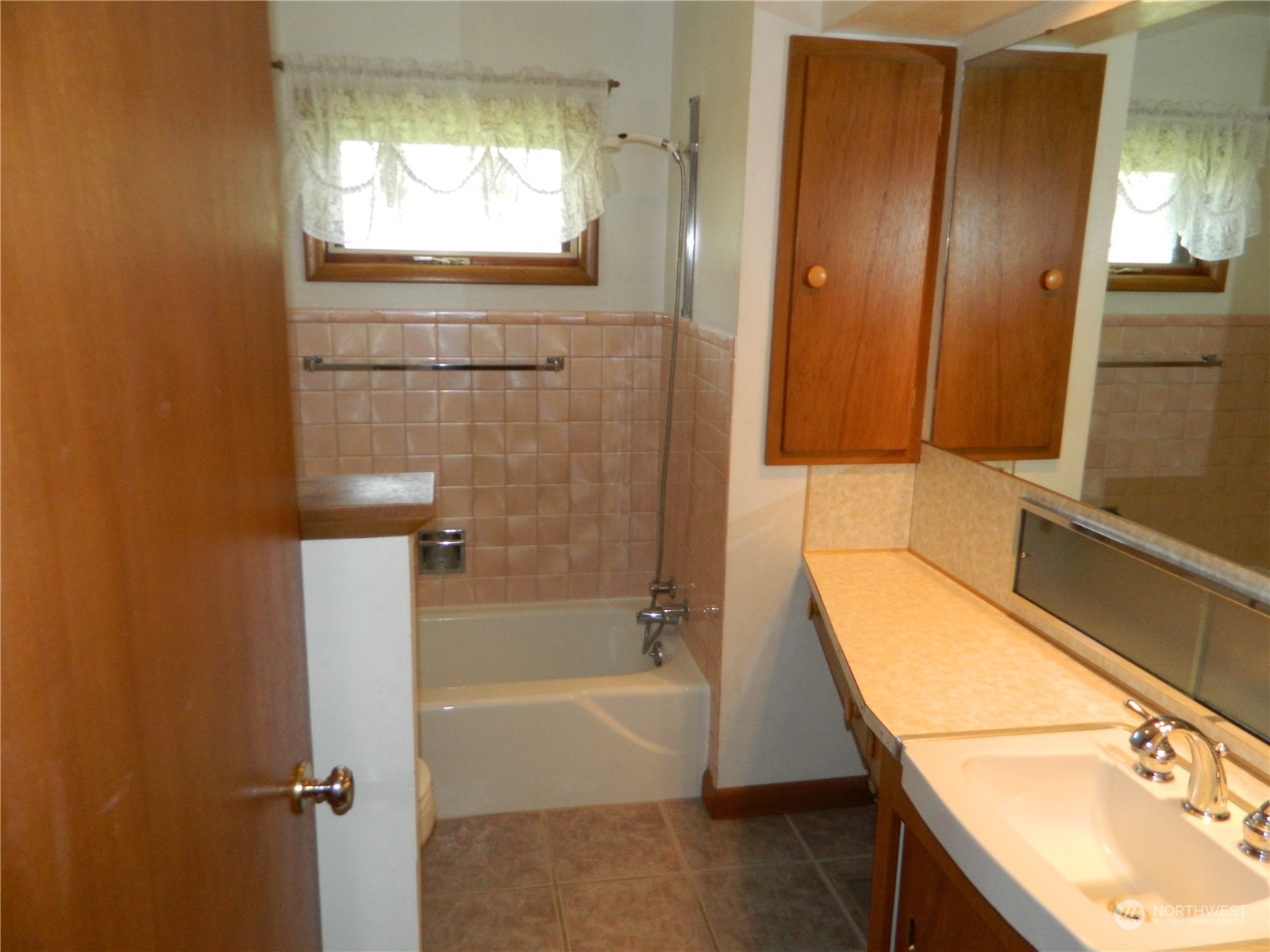 31660 Highway 97 Property Photo 27