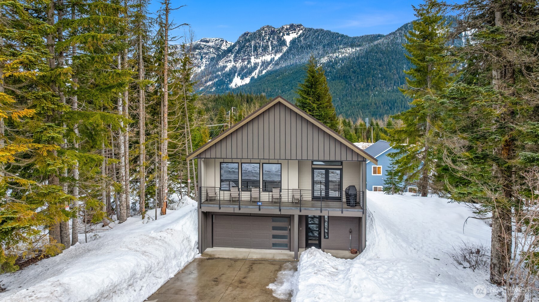 210 Keechelus Drive Property Photo