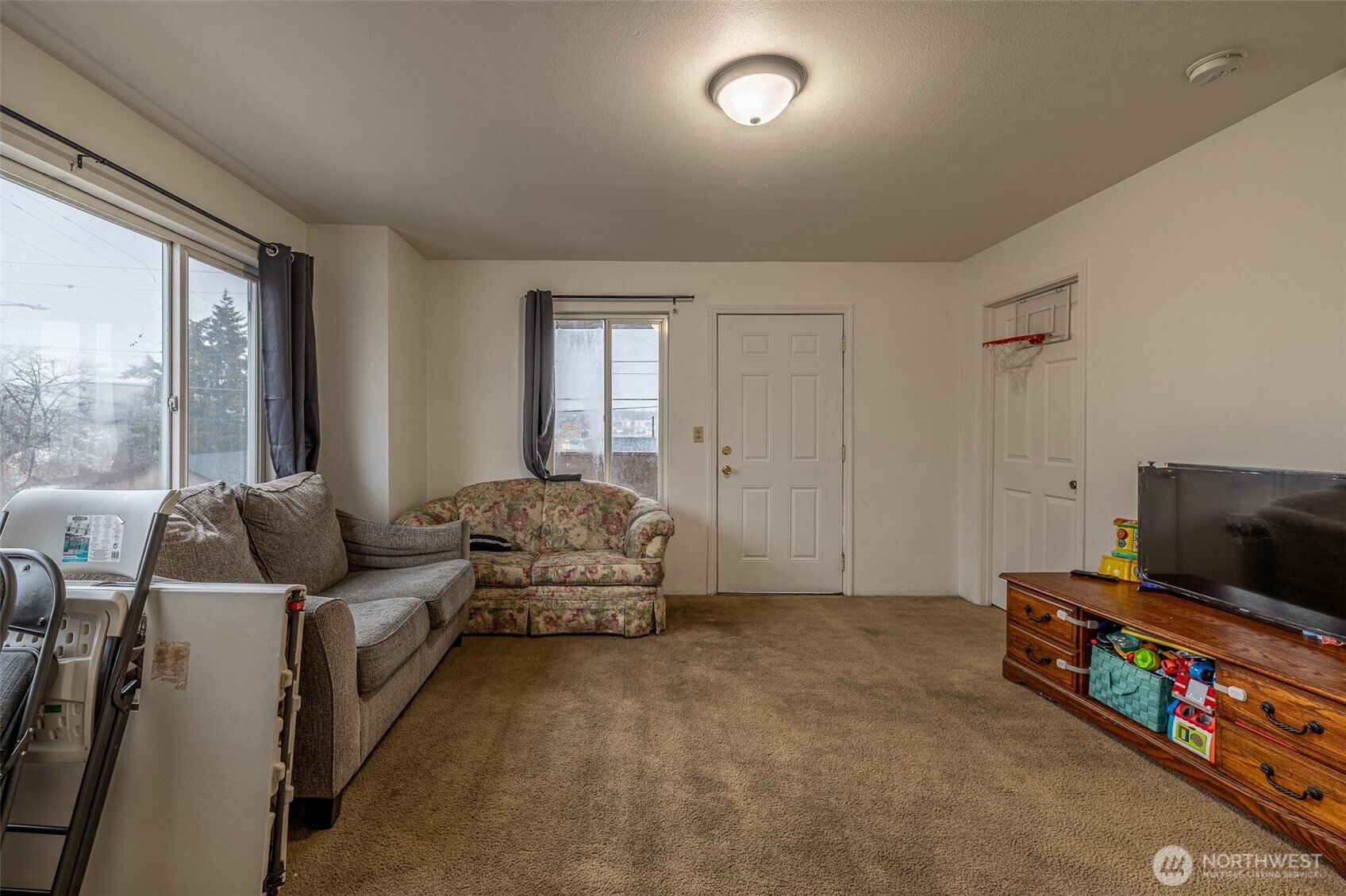 1002 Monitor Avenue Property Photo 4