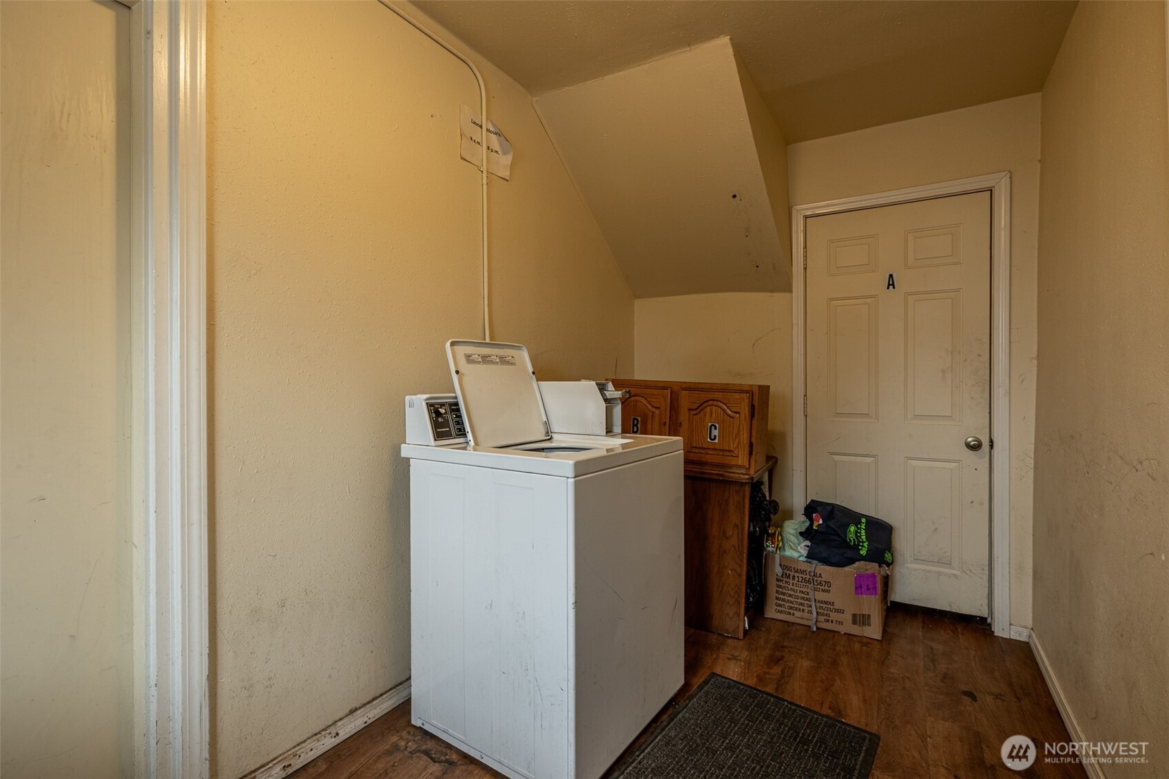 1002 Monitor Avenue Property Photo 22