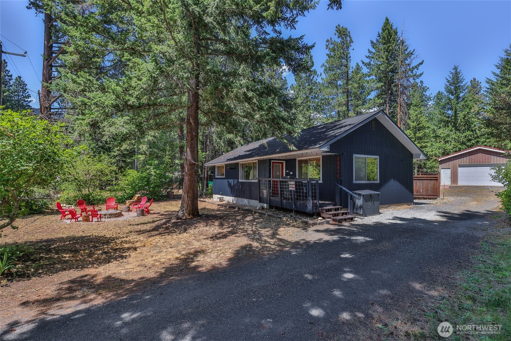 25312 Saddle Street Property Photo 1