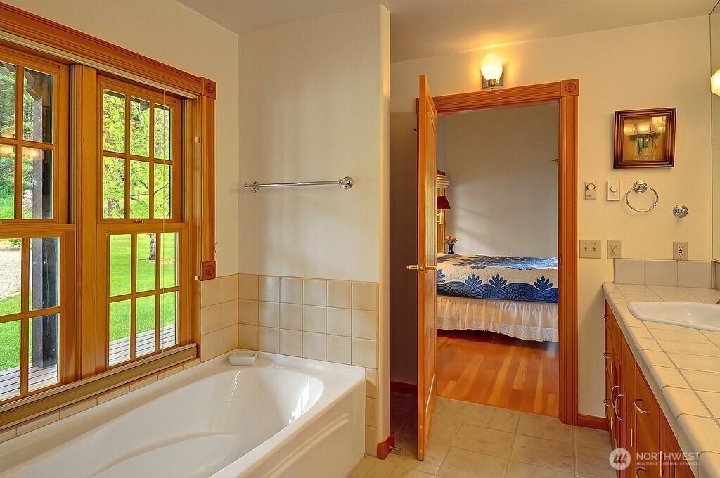 24 Catherine Creek Road Property Photo 20