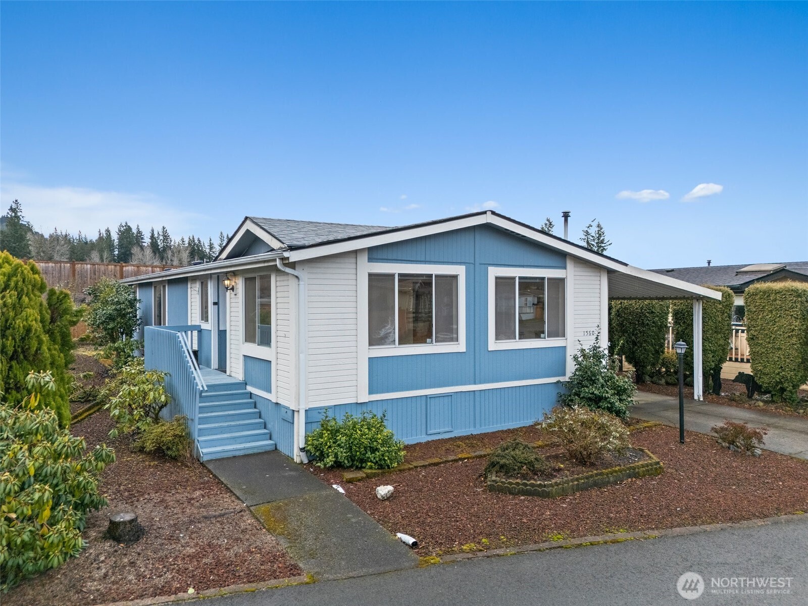 1560 Sunrise Avenue Property Photo