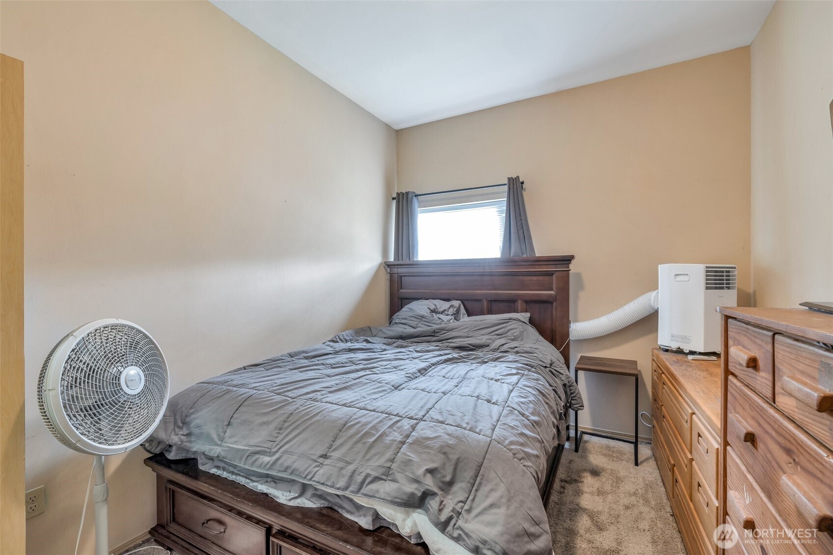 11424 1st Avenue 103 Property Photo 6