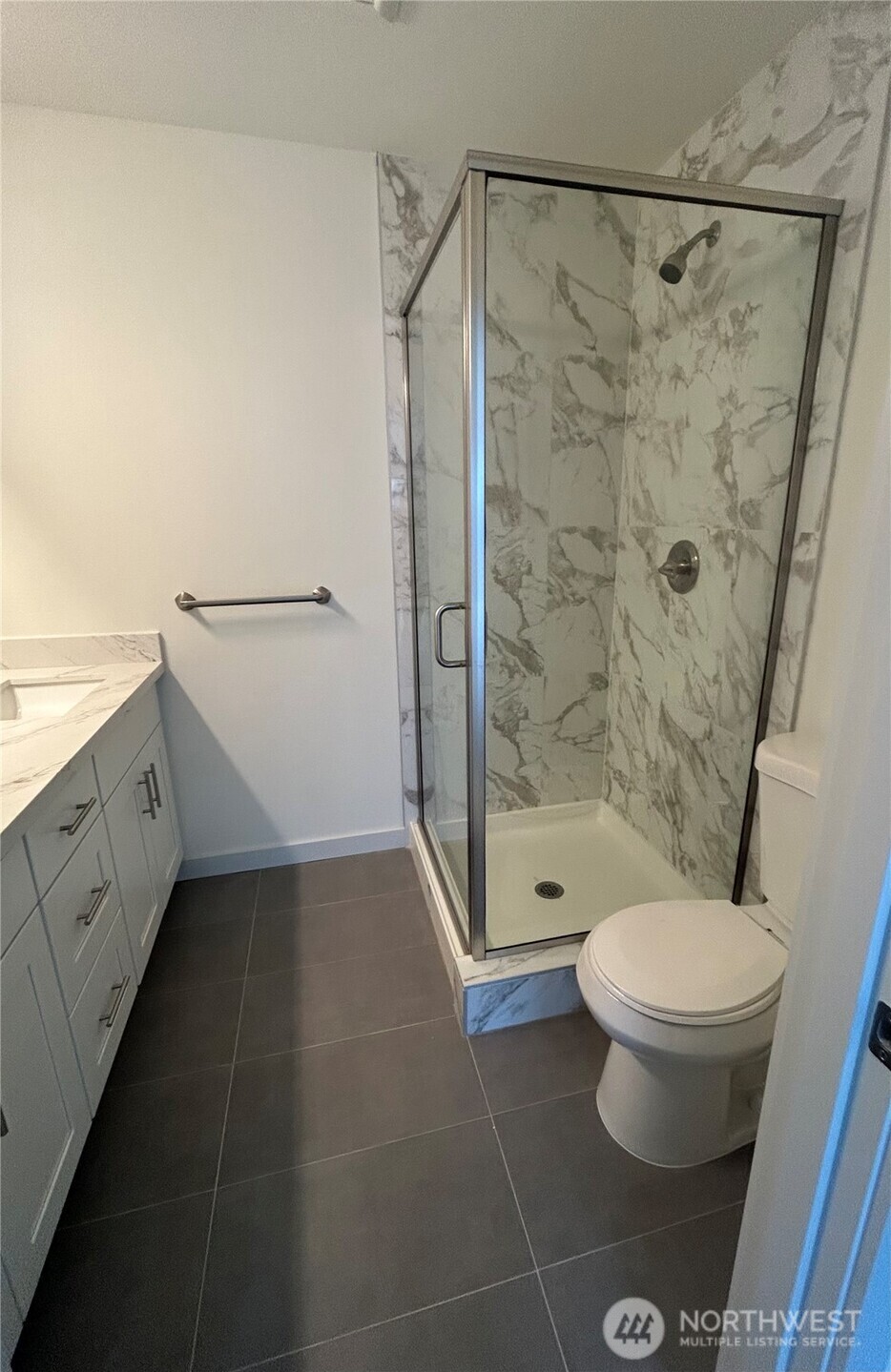 13243 Ambaum Boulevard C Property Photo 6