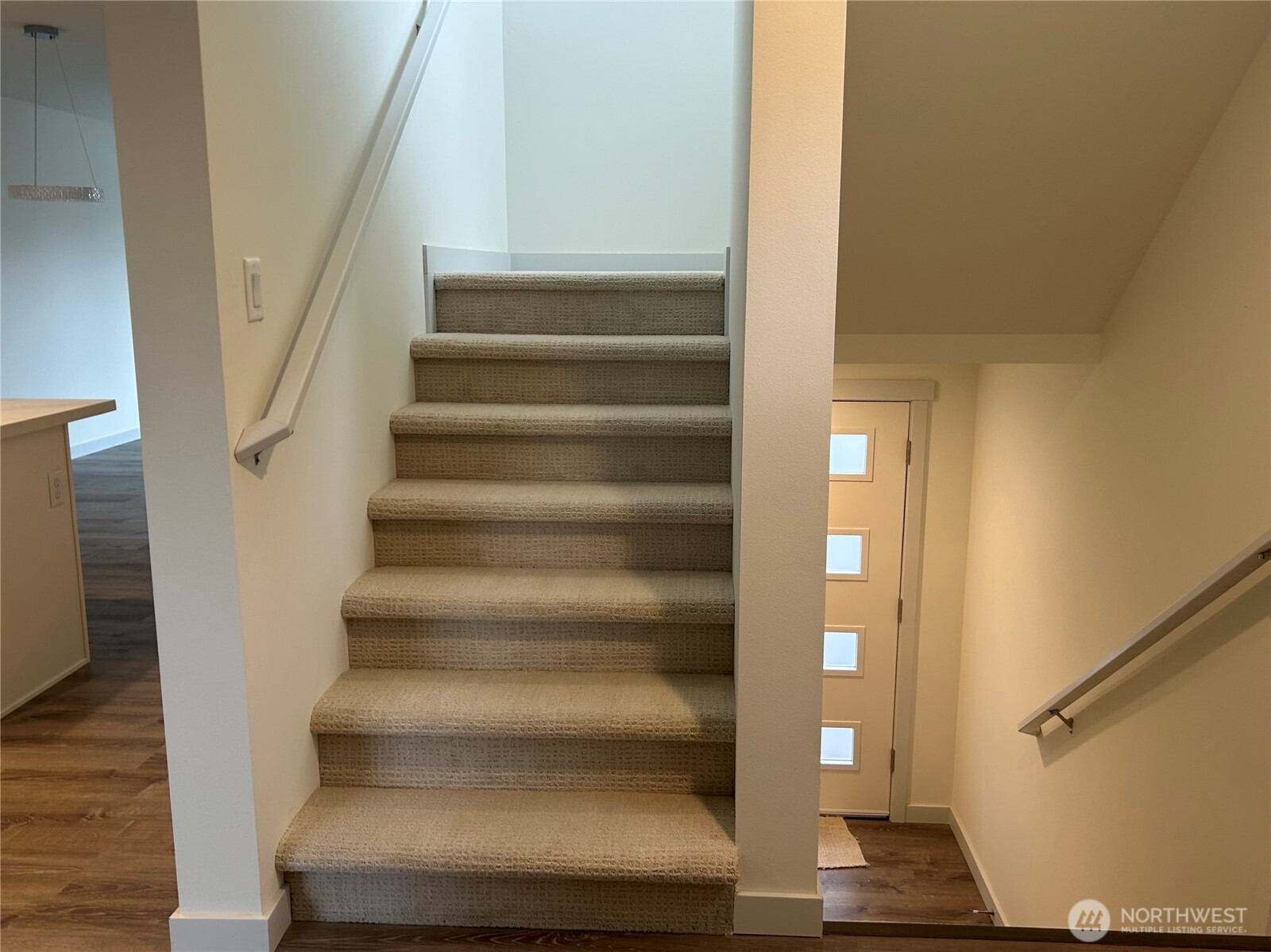 13243 Ambaum Boulevard C Property Photo 14